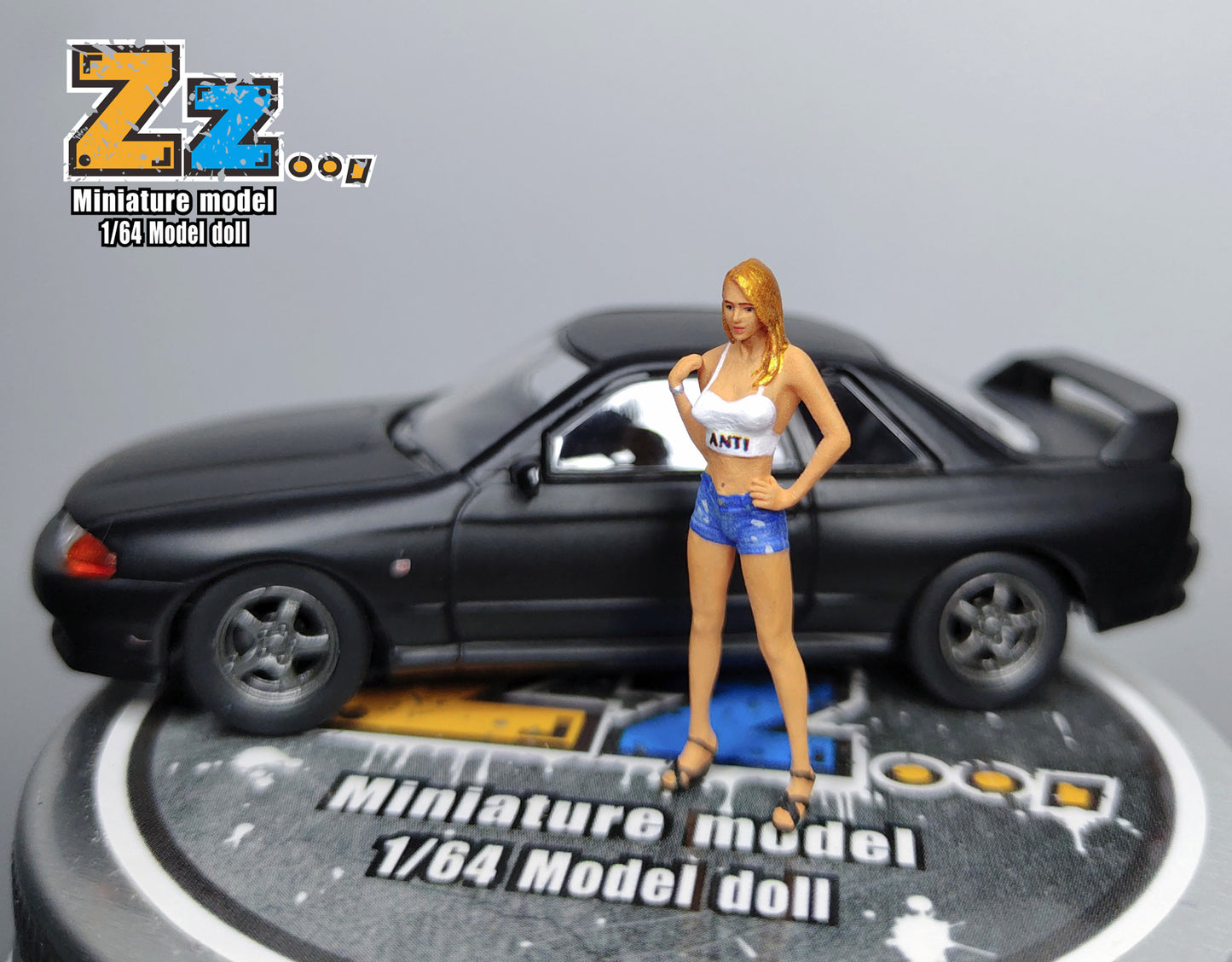 Zz Studio 1/64 Figure Model Blonde Hot Pants Girl Collection Miniature Hand-painted