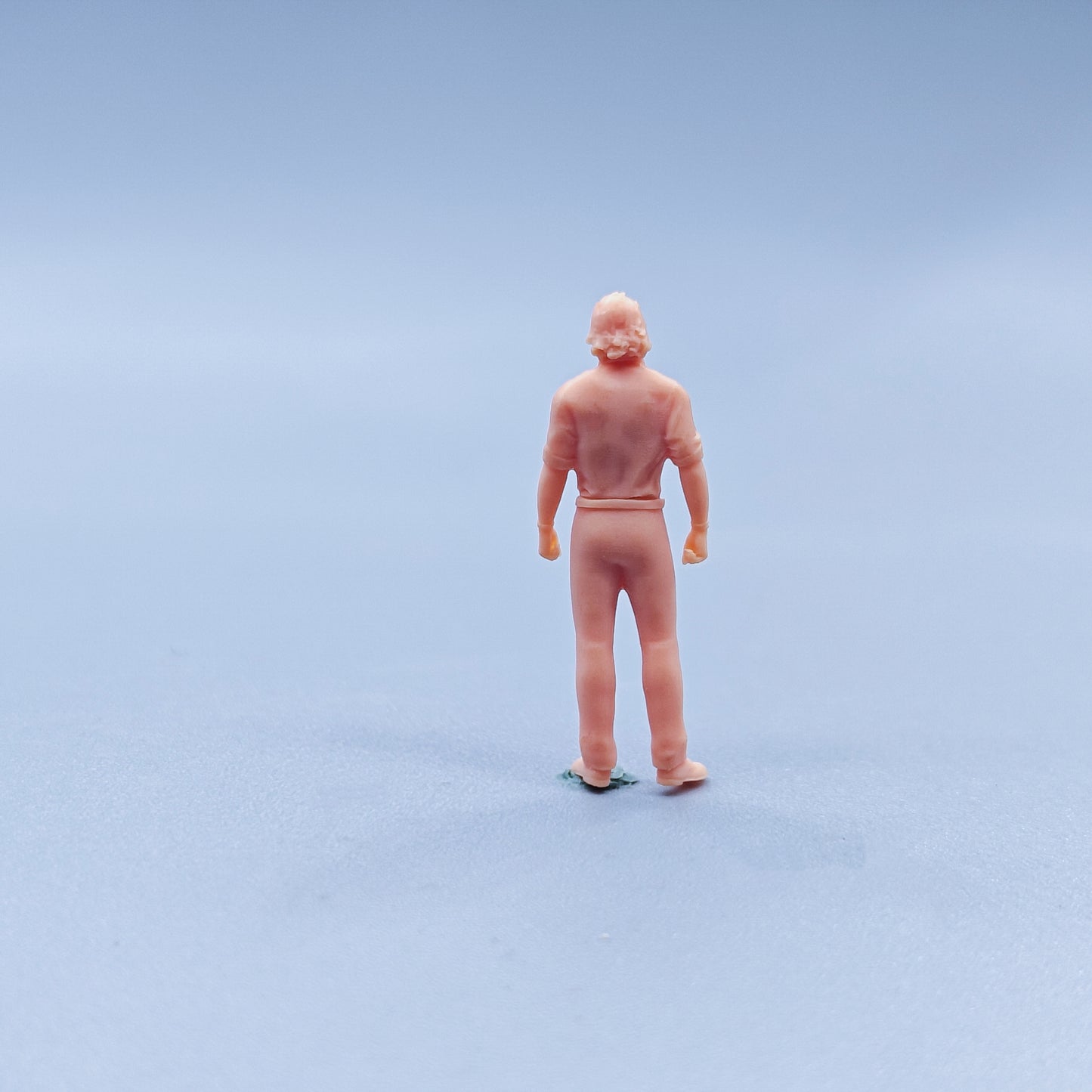 1/64 1/43 Figurines Scale Model Resin Big Brother Wearing Gold and Silver Uncolored Miniatures Diorama Hand-painted C125