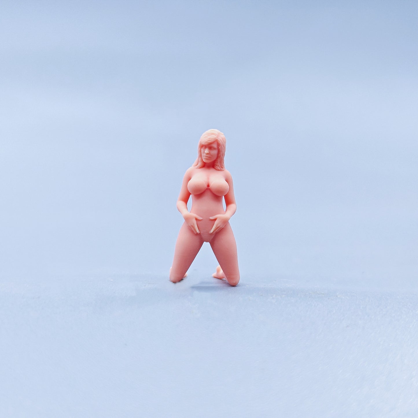 1/64 1/43 Figurines Scale Model Resin Car Wash Girl Uncolored Miniatures Diorama Hand-painted D804 D807