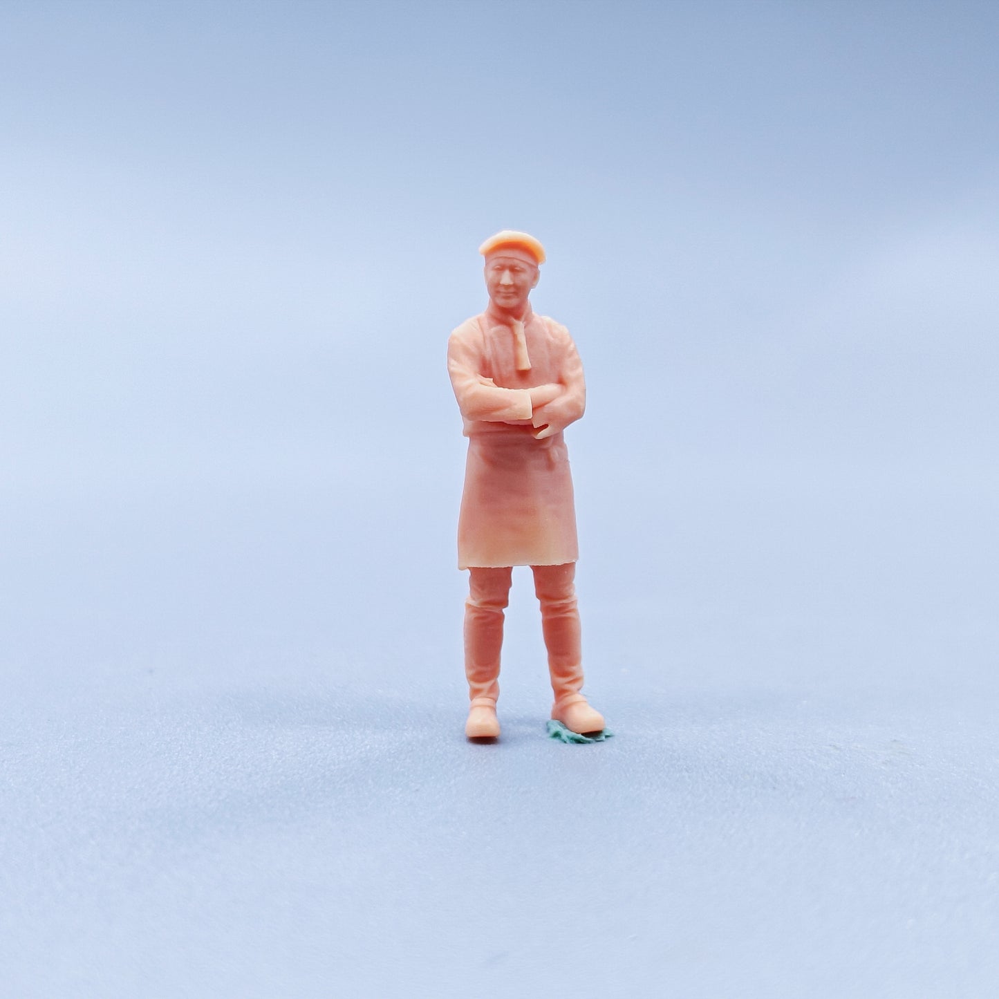 1/64 1/43 Figurines Scale Model Resin The Chef Holding His Chest with Both Hands Uncolored Miniatures Diorama Hand-painted C117