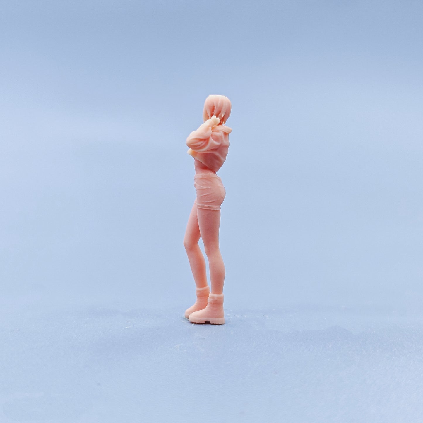 1/64 1/43 Figurines Scale Model Resin Fashionable and Cool Girl Uncolored Miniatures Diorama Hand-painted D609