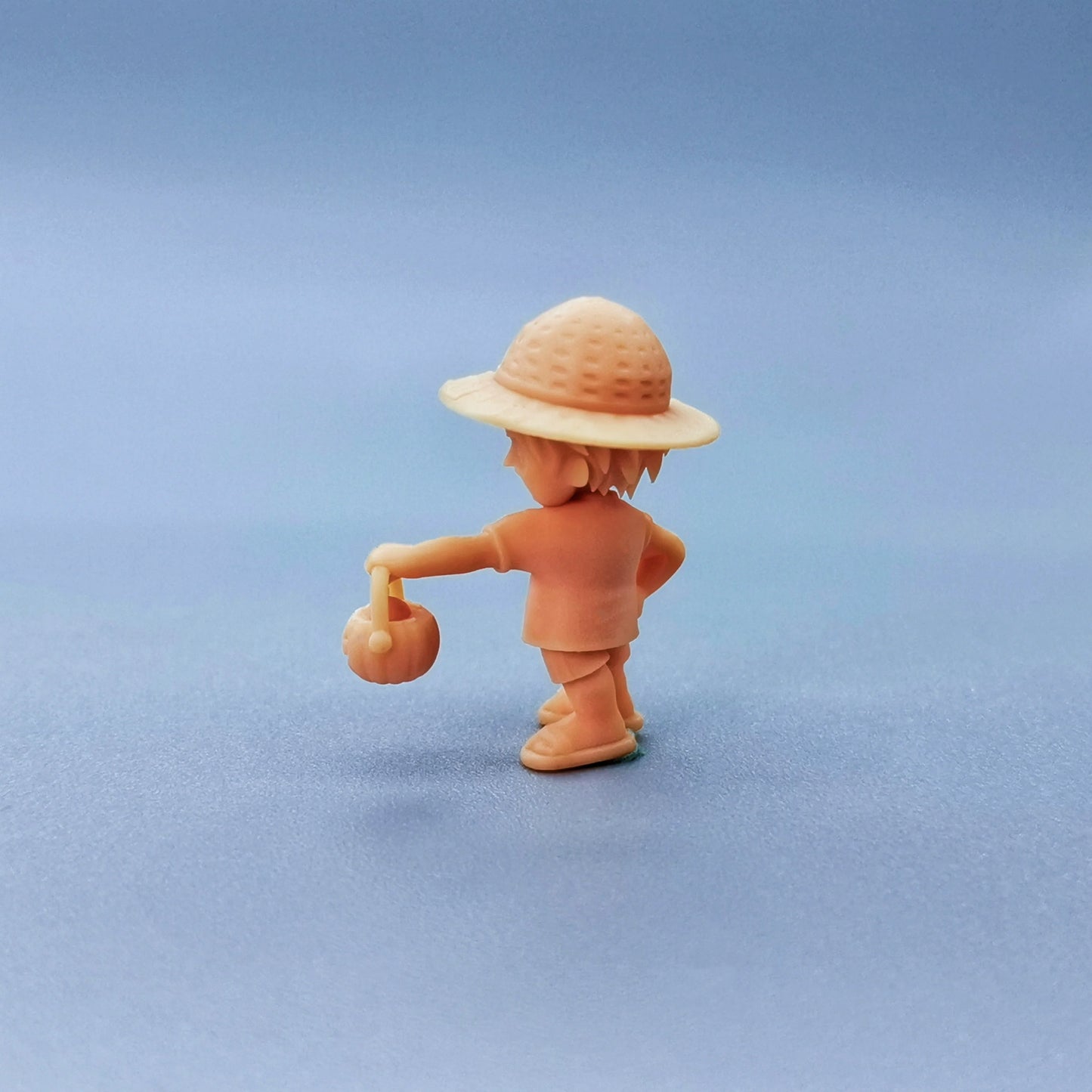 1/64 1/43 Figurines Scale Model Resin Kid Luffy Carrying The Devil Fruit Uncolored Miniatures Diorama Hand-painted C020