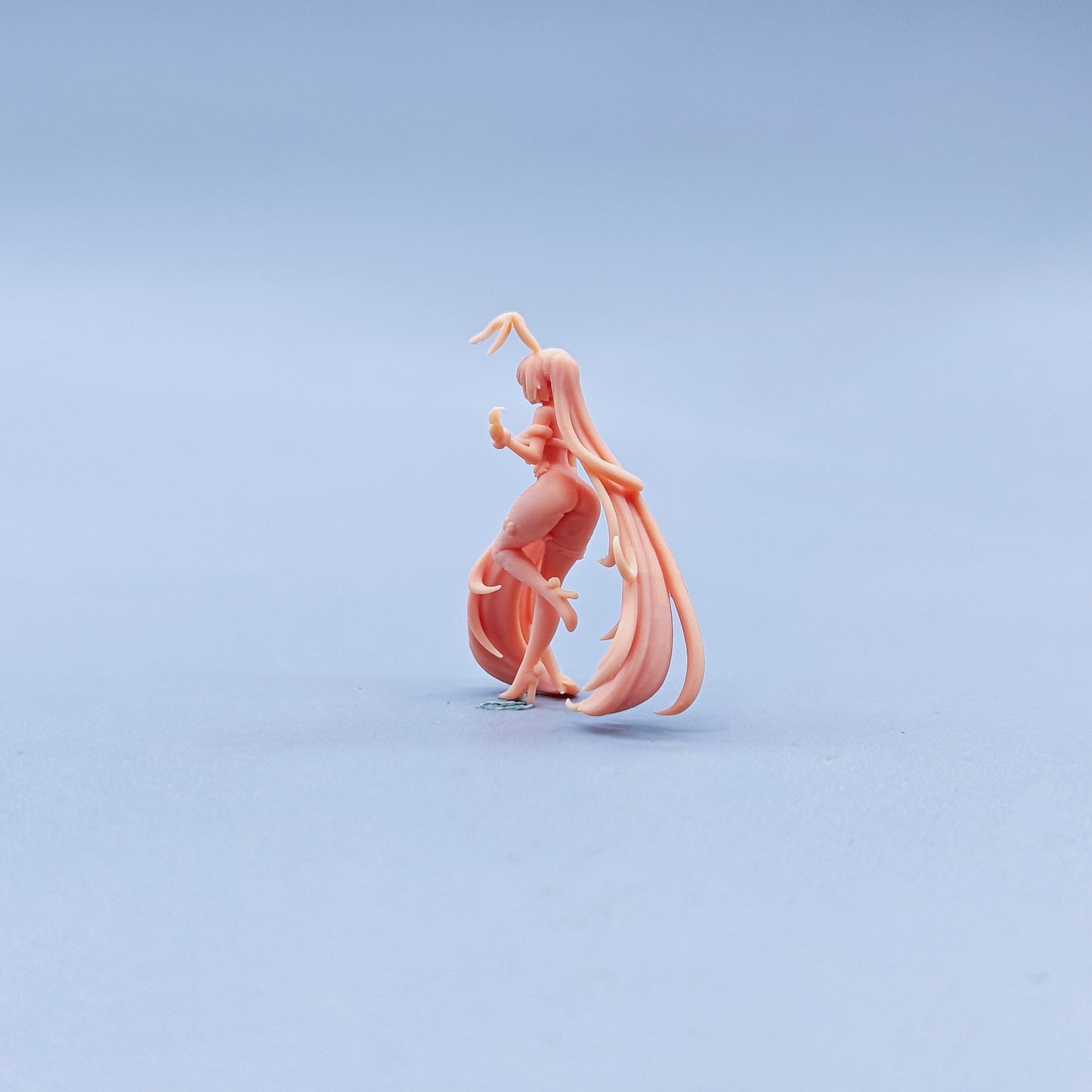 1/64 1/43 Figurines Scale Model Resin Rabbit Ear Hatsune Miku Uncolored Miniatures Diorama Hand-painted C429