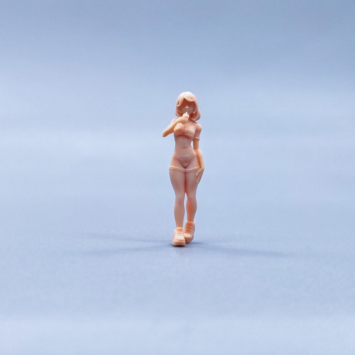 1/64 1/43 Figurines Scale Model Resin Drinking Milk Tea Walking Girl Uncolored Miniatures Diorama Hand-painted W336