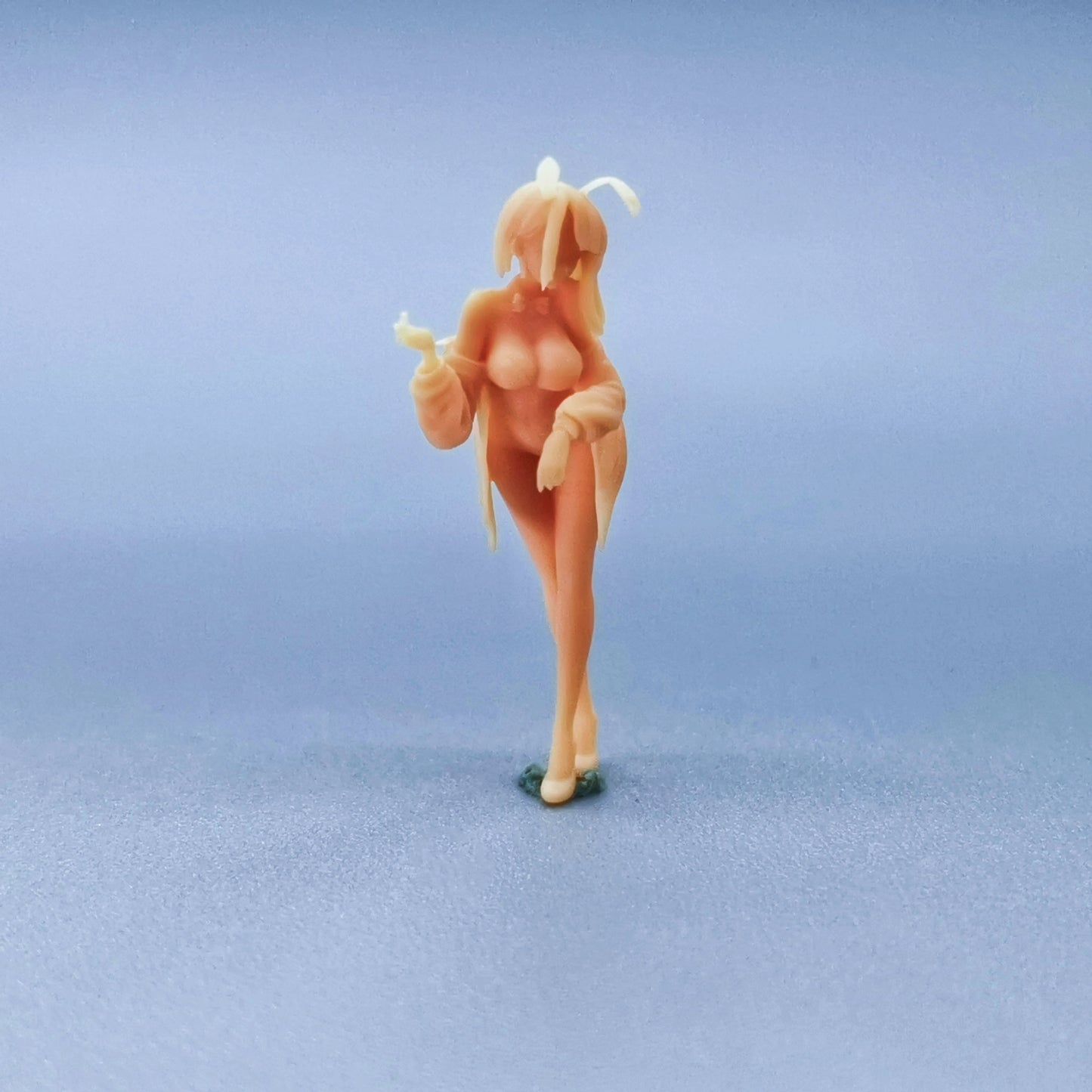 1/64 1/43 Figurines Scale Model Resin Bunny Girl Lucy Uncolored Miniatures Diorama Hand-painted C009