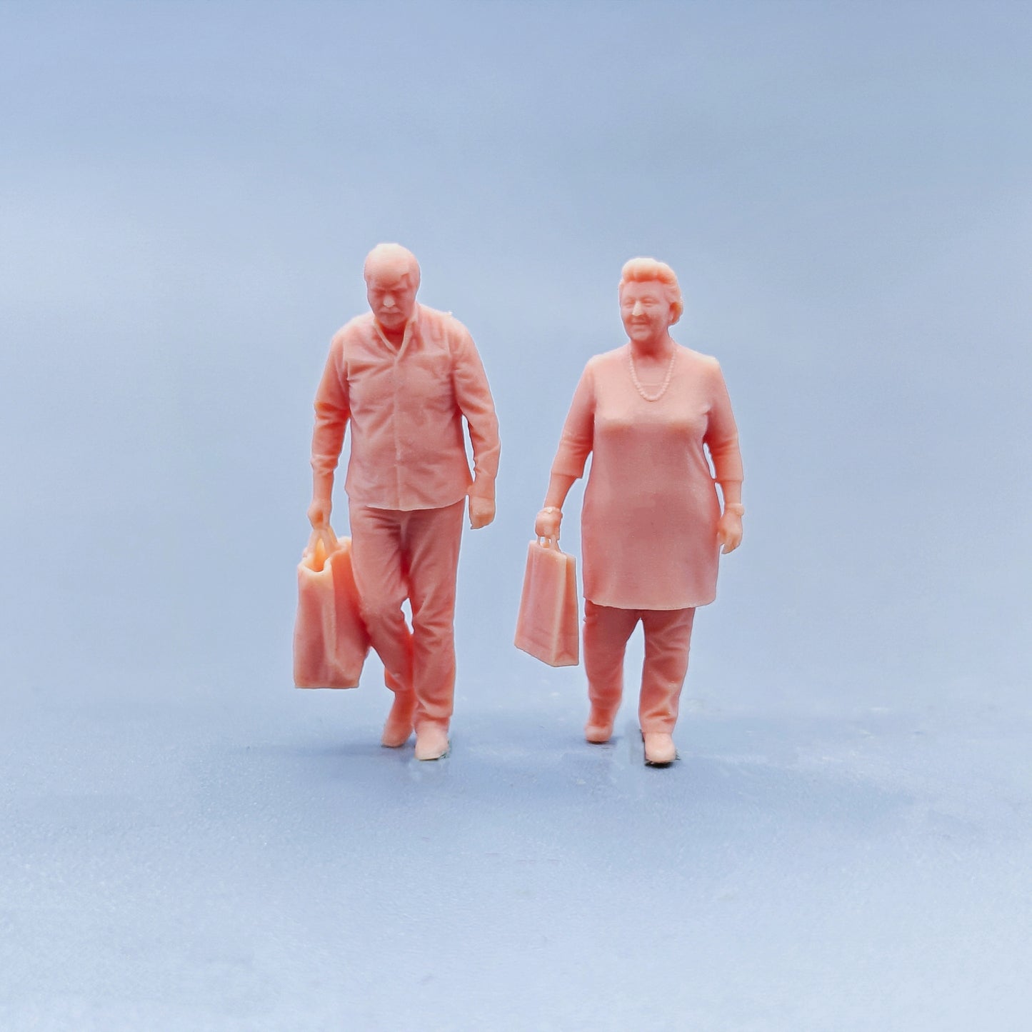 1/64 1/43 Figurines Scale Model Resin Shopping Couple Uncolored Miniatures Diorama Hand-painted D309 D310