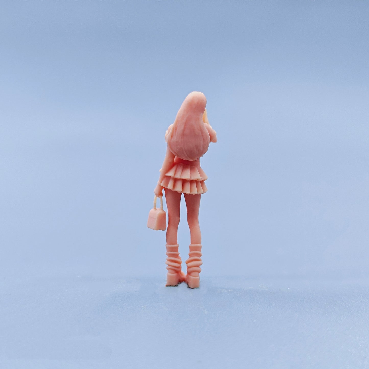 1/64 1/43 Figurines Scale Model Resin Elevator Selfie Girl Uncolored Miniatures Diorama Hand-painted D618
