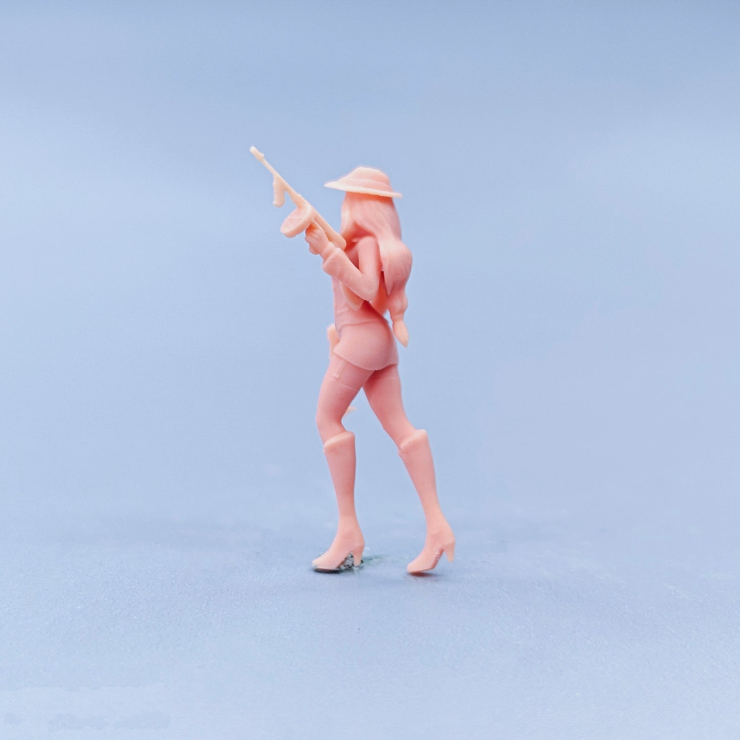 1/64 1/43 Figurines Scale Model Resin Marksman Female Uncolored Miniatures Diorama Hand-painted D011