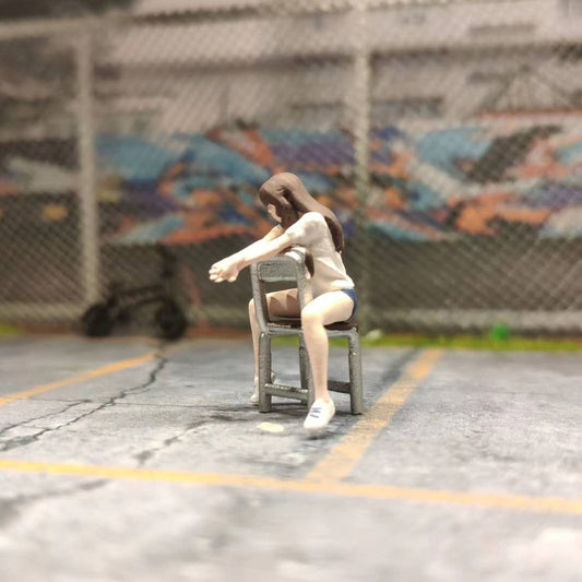 Wx-Made 1/64 Scale Figurines Model The Girl Sitting on The Chair Collection Miniature Hand-painted