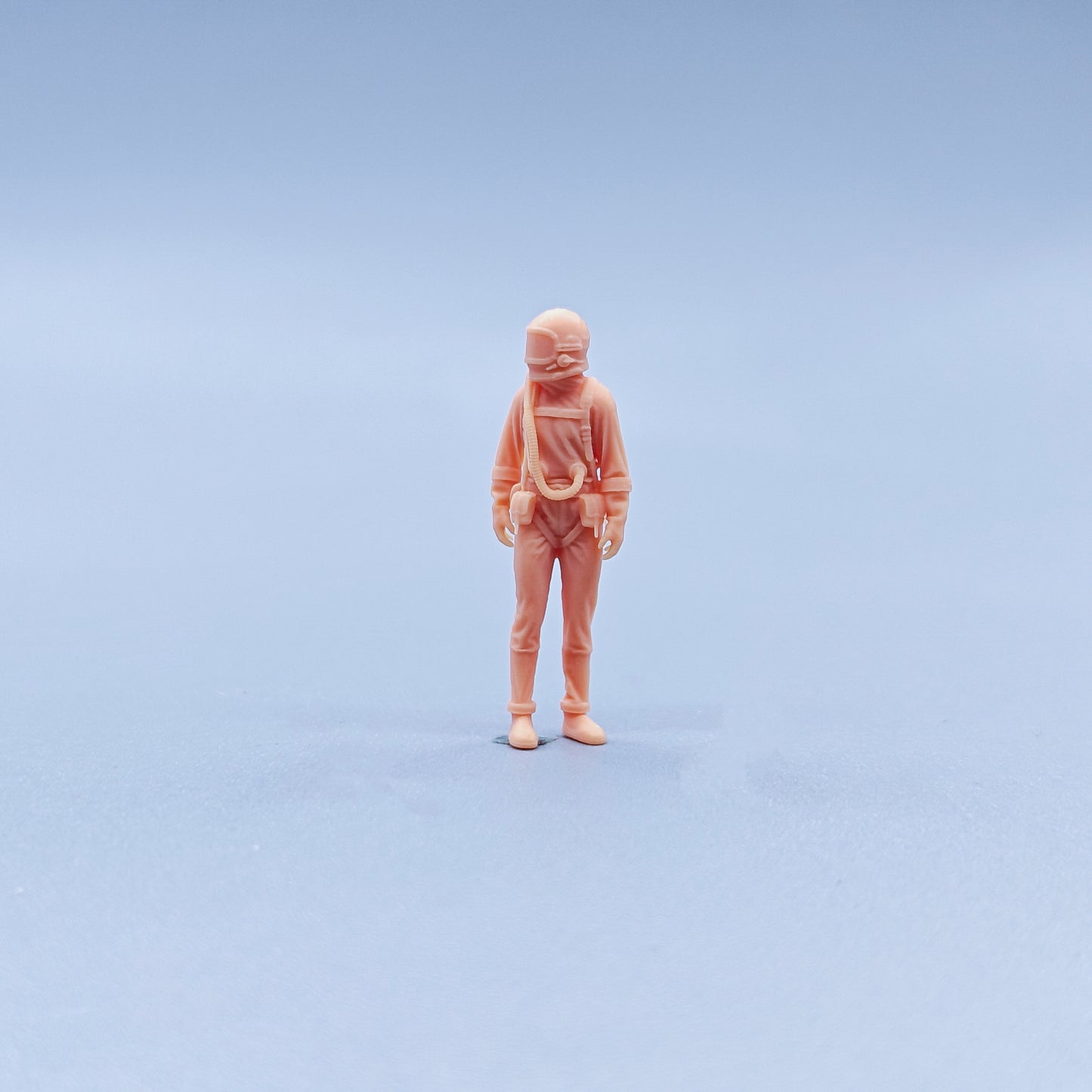 1/64 1/43 Figurines Scale Model Resin Disinfection Personnel Uncolored Miniatures Diorama Hand-painted C312