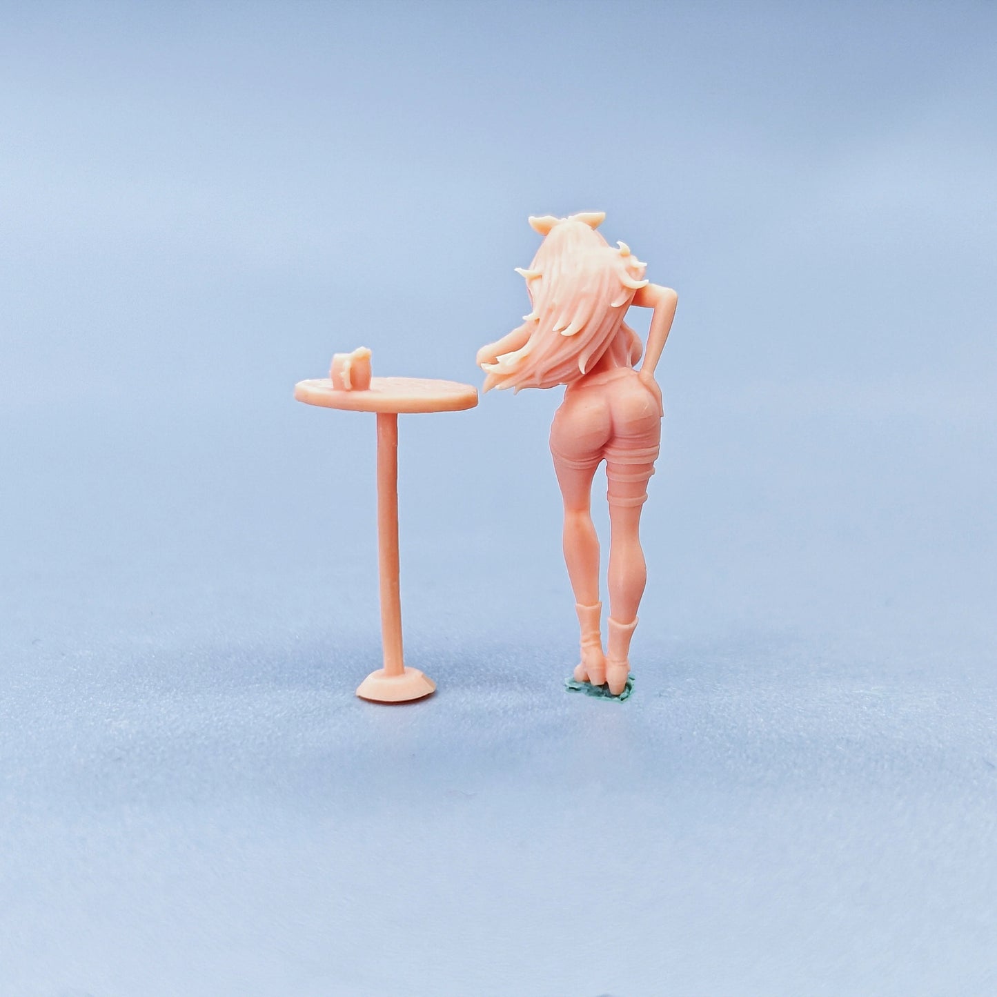 1/64 1/43 Figurines Scale Model Resin One Piece Bar Nami Uncolored Miniatures Diorama Hand-painted C026