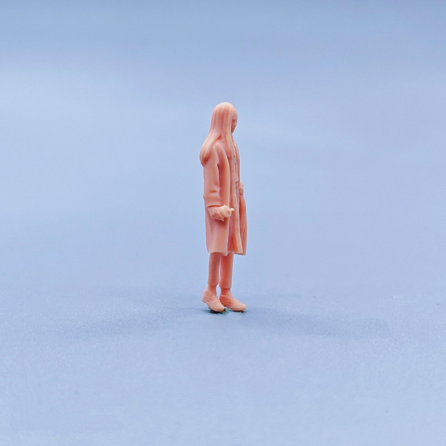 1/64 1/43 Figurines Scale Model Resin Take Milk Tea Girl Uncolored Miniatures Diorama Hand-painted C709