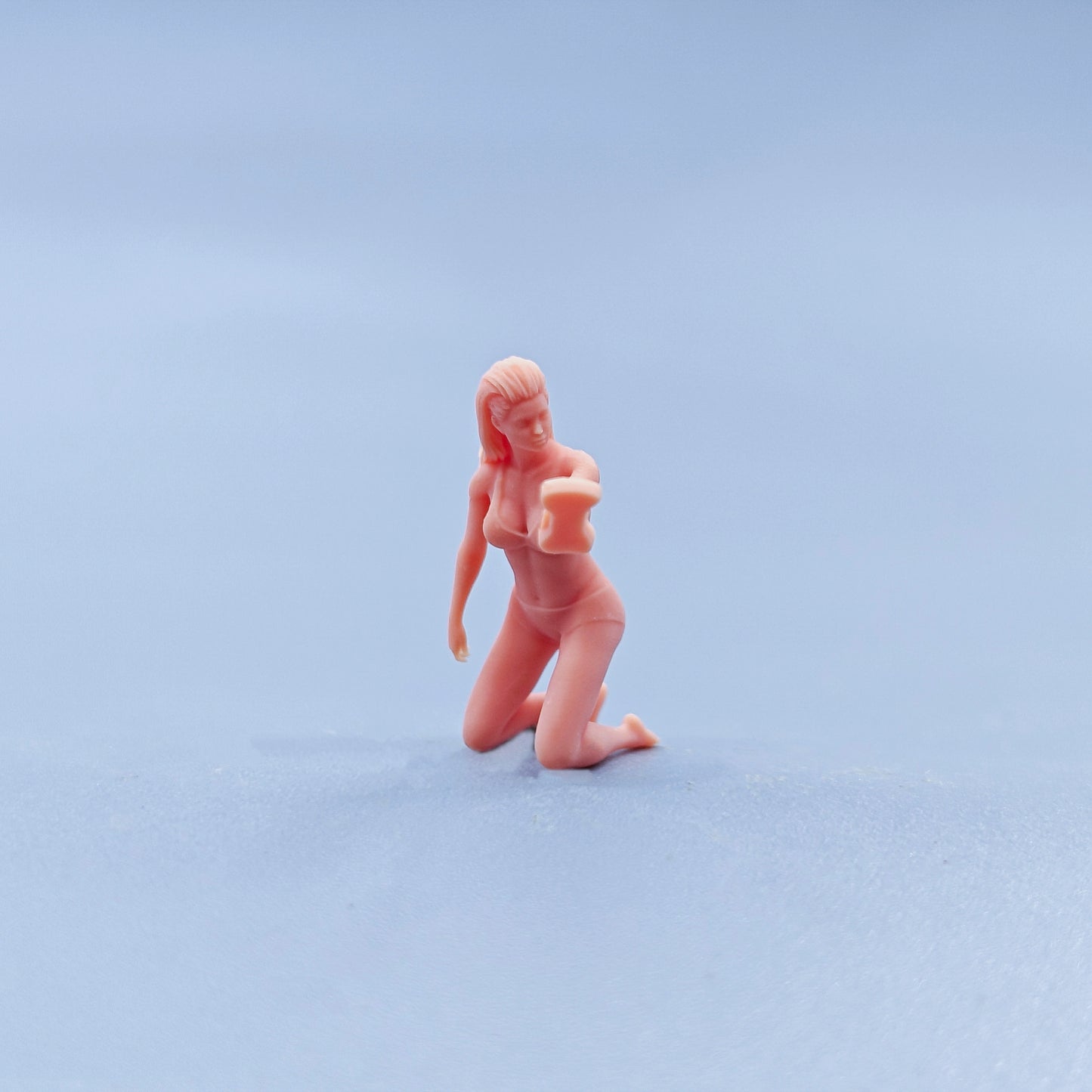 1/64 1/43 Figurines Scale Model Resin Car Wash Girl Uncolored Miniatures Diorama Hand-painted D804 D807