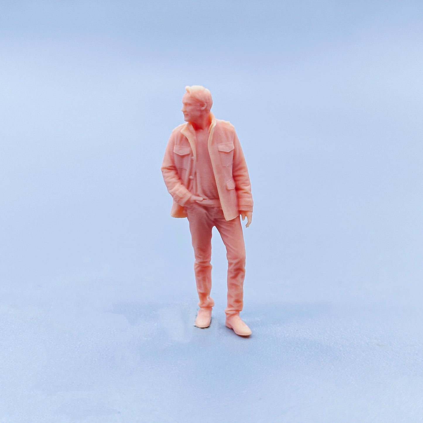 1/64 1/43 Figurines Scale Model Resin Coat Insert Pocket Man Uncolored Miniatures Diorama Hand-painted D334