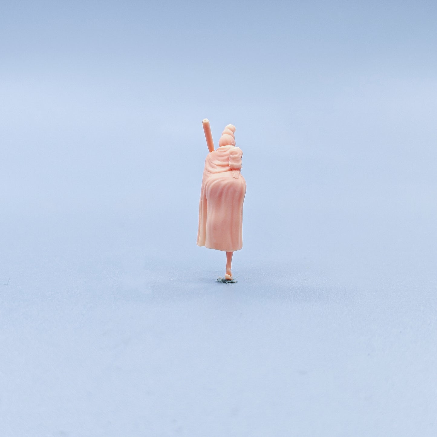 1/64 1/43 Figurines Scale Model Resin Ayase Xingzi Supports The Ground with One Foot Uncolored Miniatures Diorama Hand-painted C401