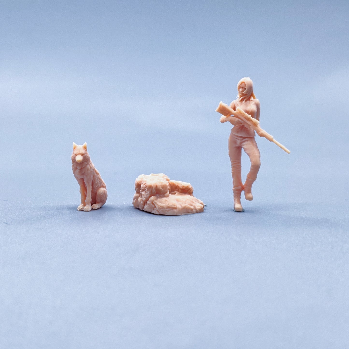 1/64 1/43 Figurines Scale Model Resin Female Sniper and Wolf Uncolored Miniatures Diorama Hand-painted W410