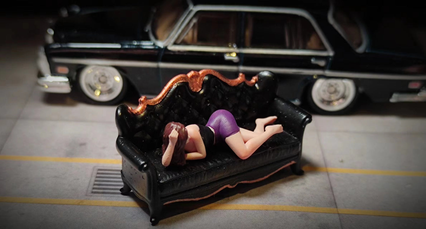 WX-MADE 1/64 Scale Figurines Model Lying Position Female+sofa Collection Miniature Hand-painted