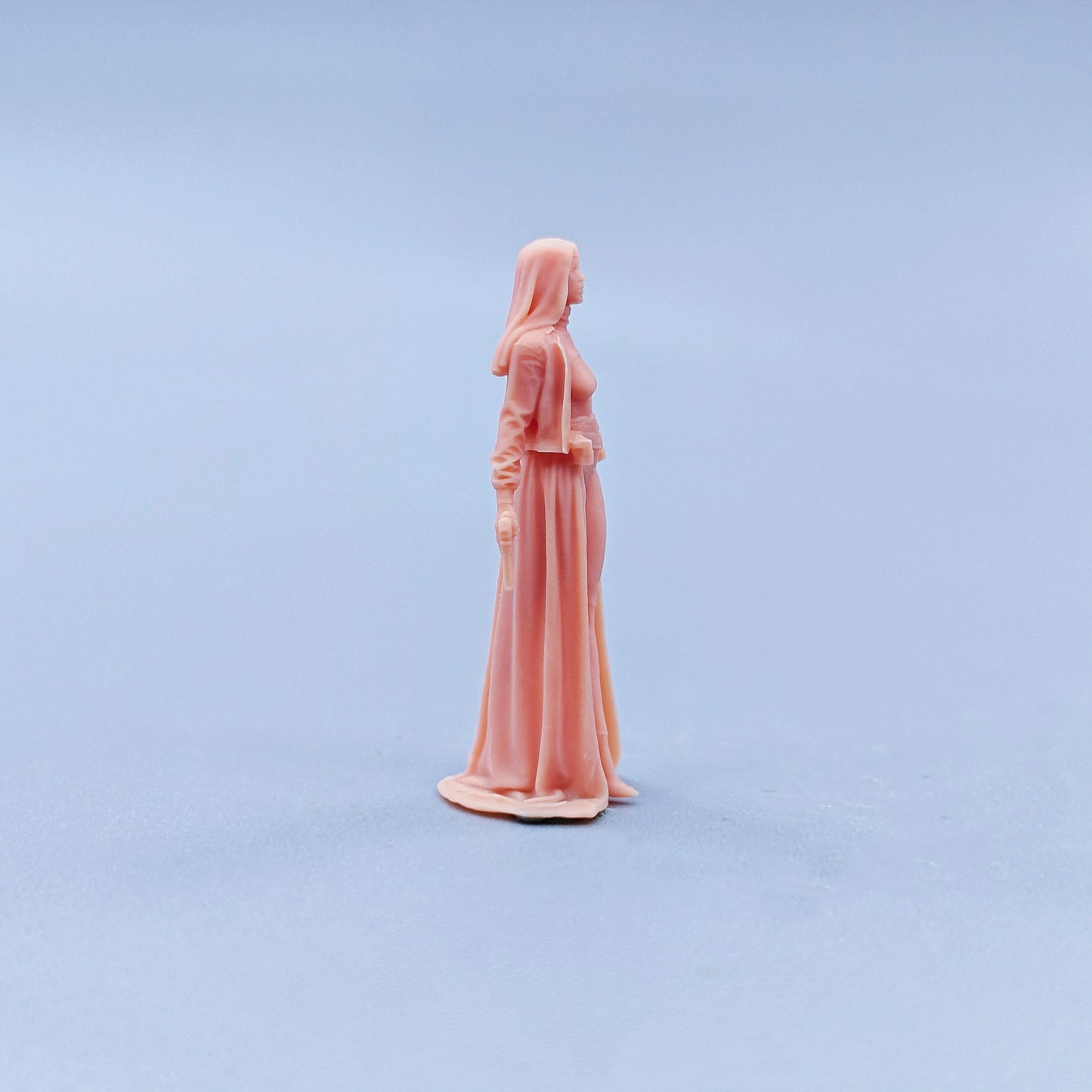 1/64 1/43 Figurines Scale Model Resin Nun Killer Uncolored Miniatures Diorama Hand-painted D001