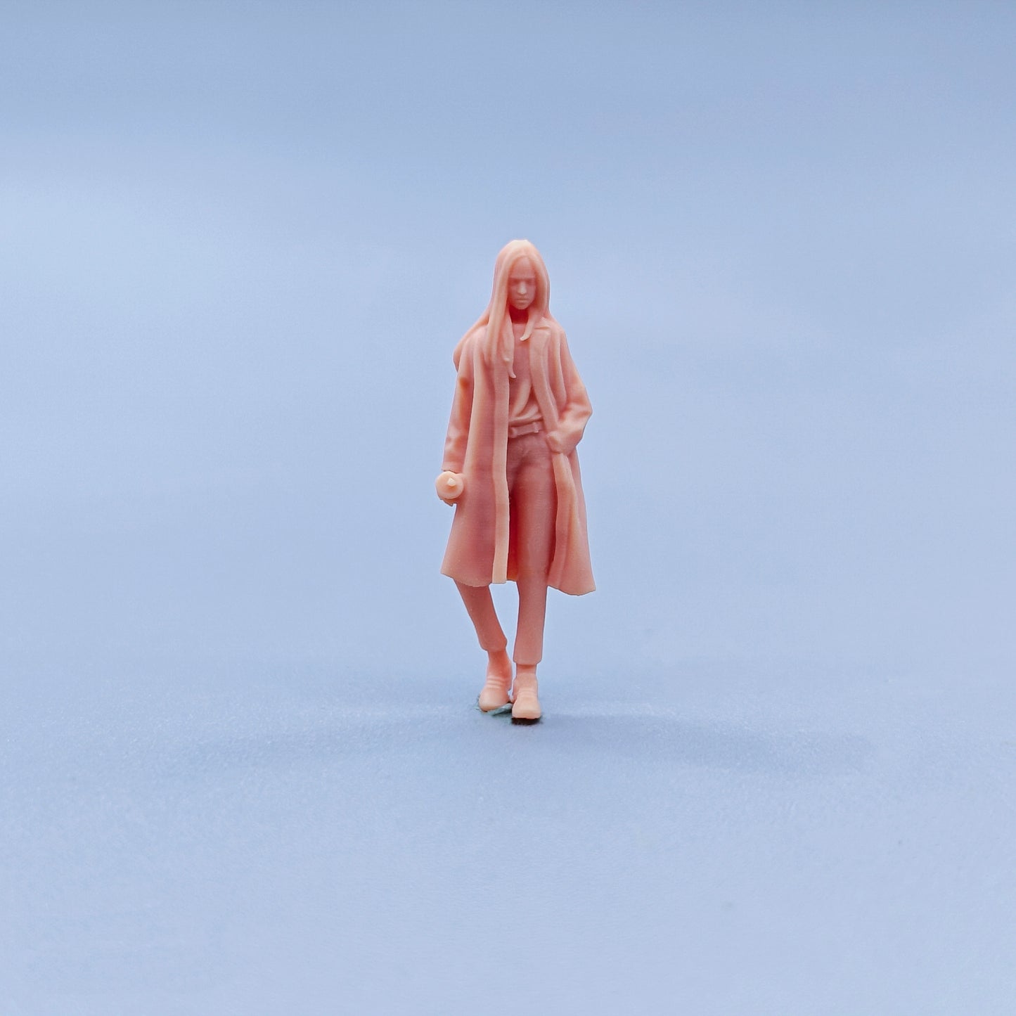 1/64 1/43 Figurines Scale Model Resin Take Milk Tea Girl Uncolored Miniatures Diorama Hand-painted C709