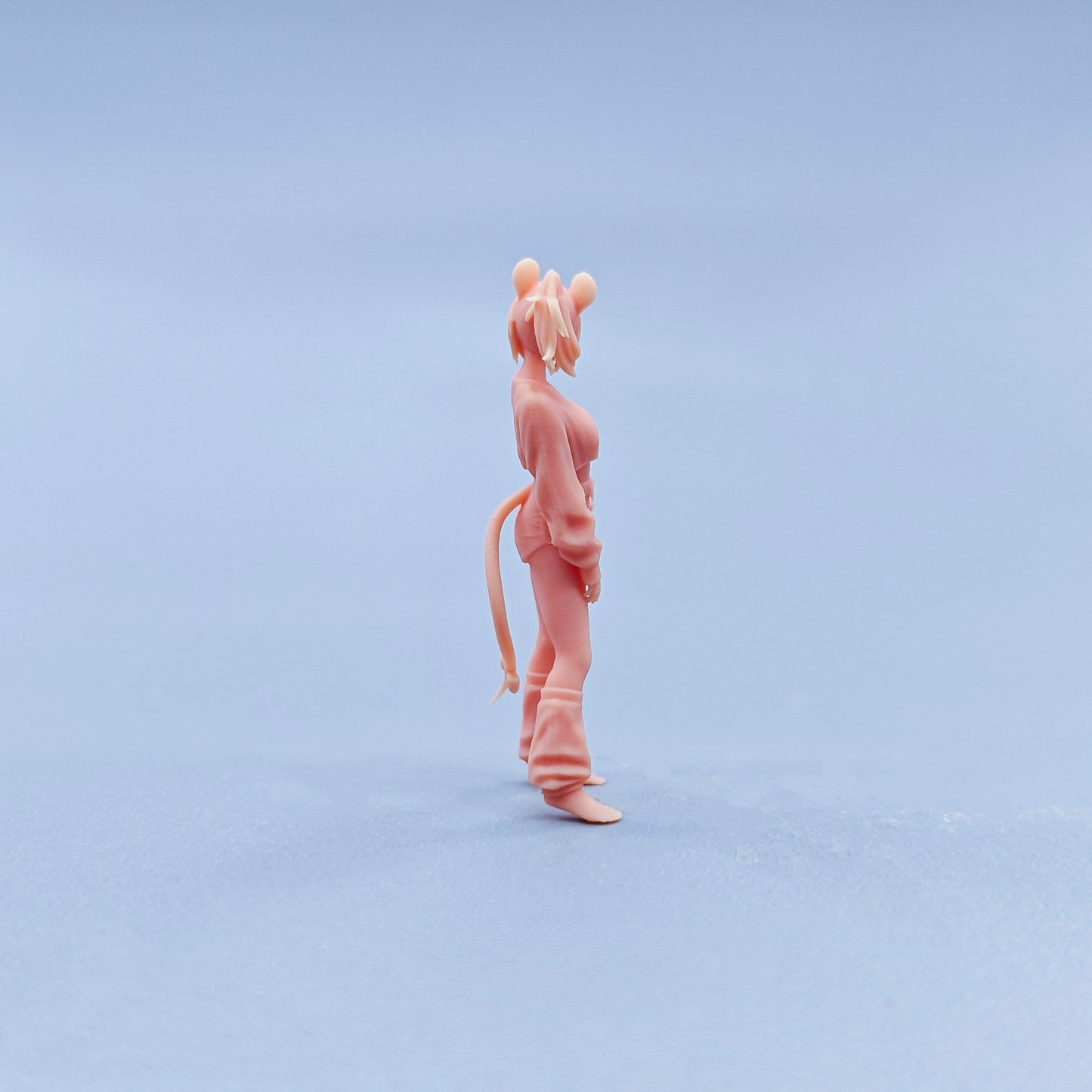 1/64 1/43 Figurines Scale Model Resin Mouse Eared Girl Uncolored Miniatures Diorama Hand-painted D633