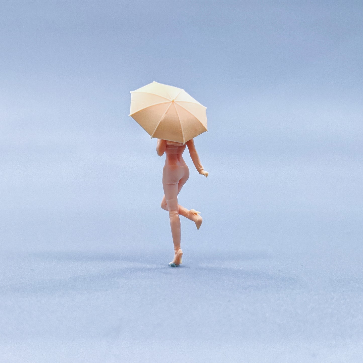 1/64 1/43 Figurines Scale Model Resin Long Boots Umbrella Racing Girl Uncolored Miniatures Diorama Hand-painted W401