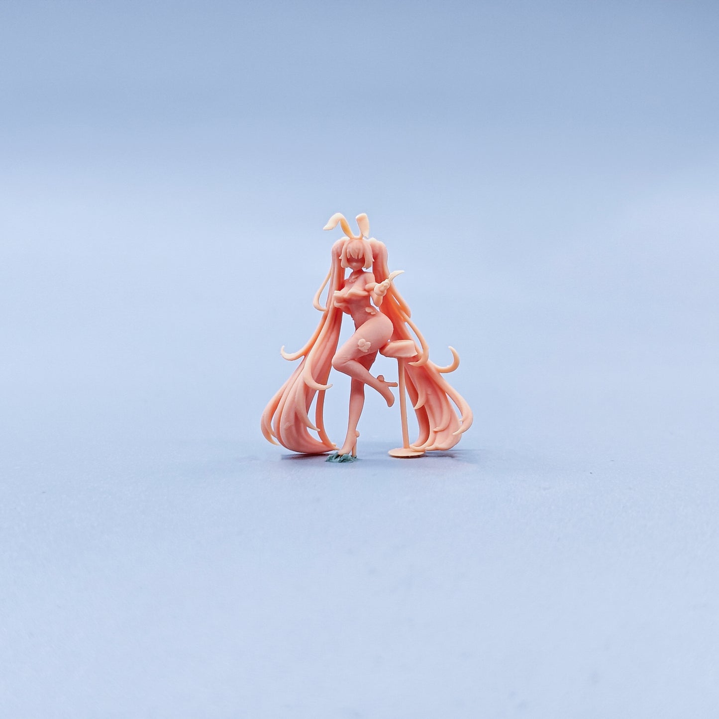 1/64 1/43 Figurines Scale Model Resin Rabbit Ear Hatsune Miku Uncolored Miniatures Diorama Hand-painted C429