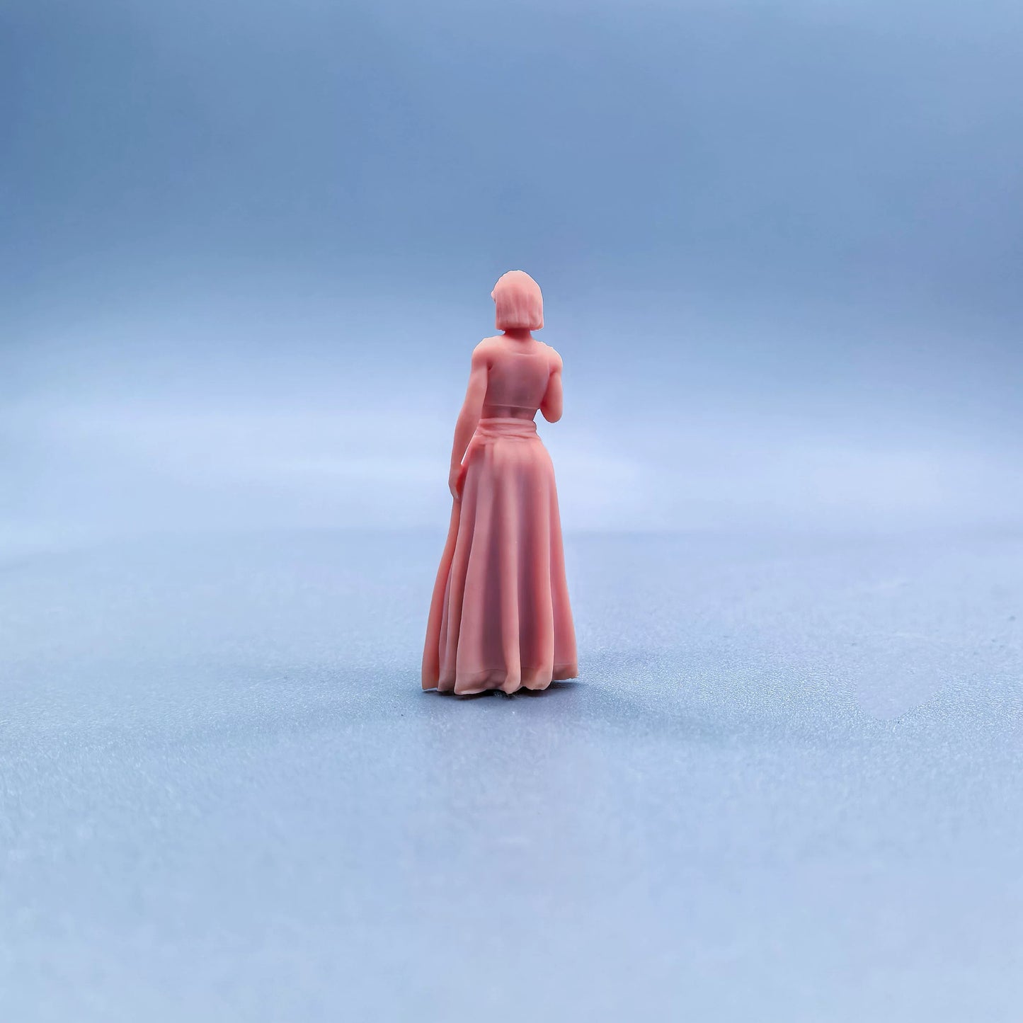 1/64 1/43 Figurines Scale Model Resin Beach Skirt Girl Uncolored Miniatures Diorama Hand-painted W624