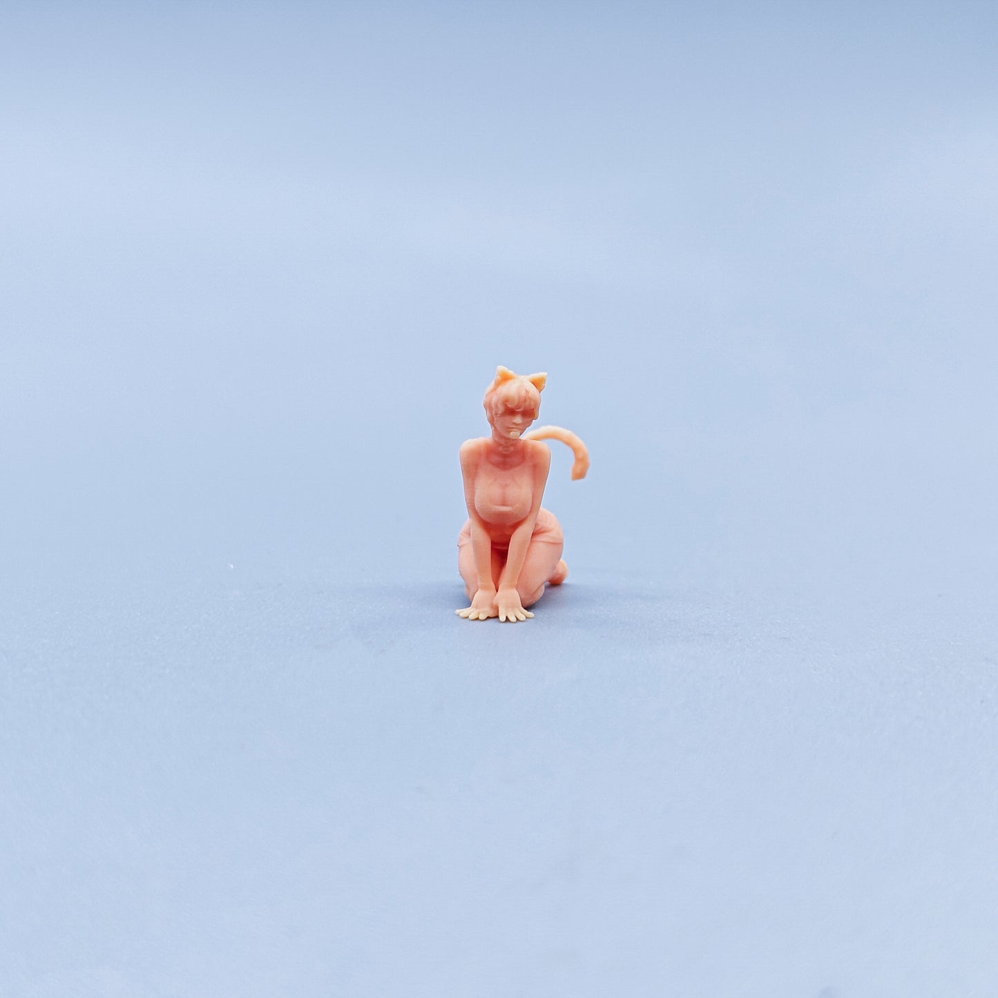 1/64 1/43 Figurines Scale Model Resin Lover Cat Girl Uncolored Miniatures Diorama Hand-painted C424