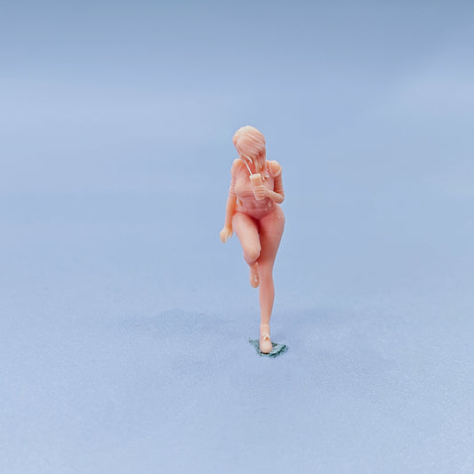 1/64 1/43 Figurines Scale Model Resin Spider Girl Drinking Milk Tea Uncolored Miniatures Diorama Hand-painted C127