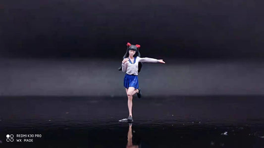 WX-MADE 1/64 Scale Figurines Model One Footed Playful Guide Girl Collection Miniature Hand-painted