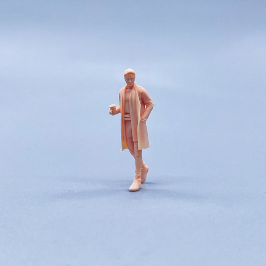 1/64 1/43 Figurines Scale Model Resin The Man Walking with Coffee Uncolored Miniatures Diorama Hand-painted W435