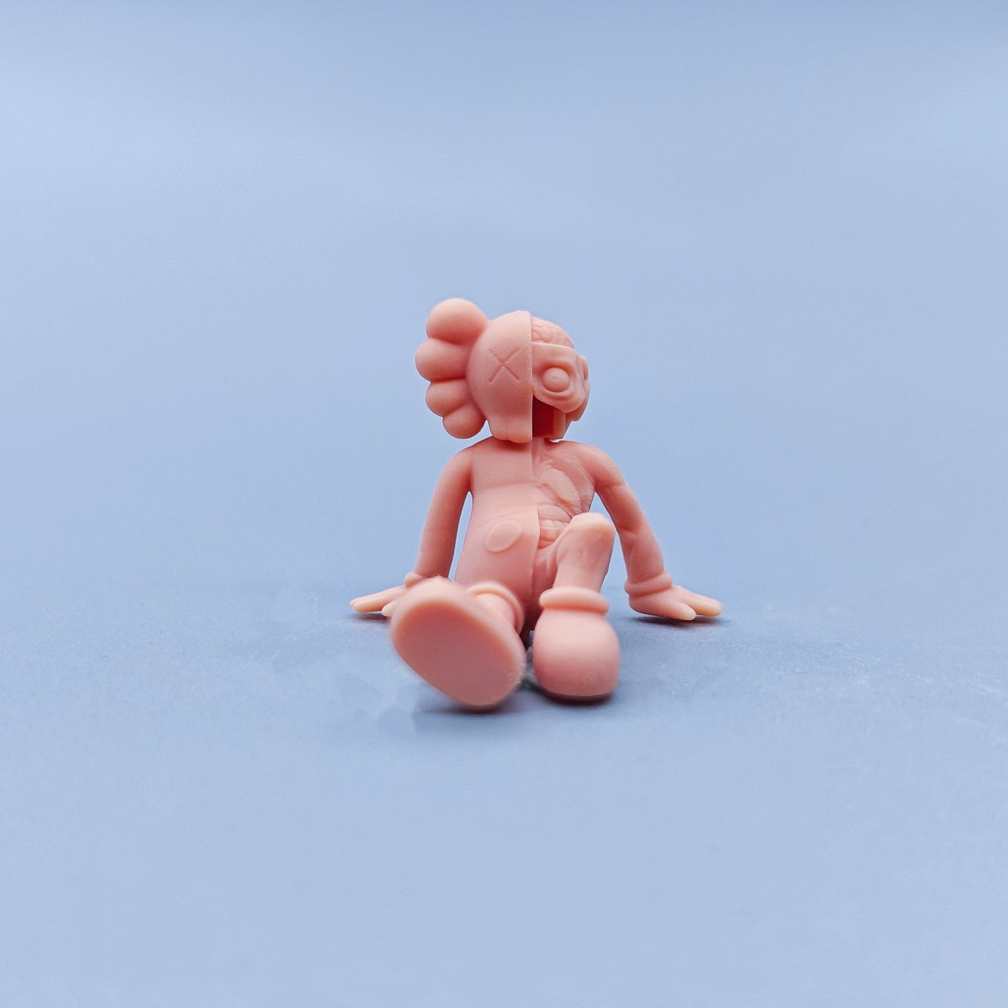 1/64 1/43 Figurines Scale Model Resin Sitting on The Floor Half Cut Doll Uncolored Miniatures Diorama Hand-painted C926