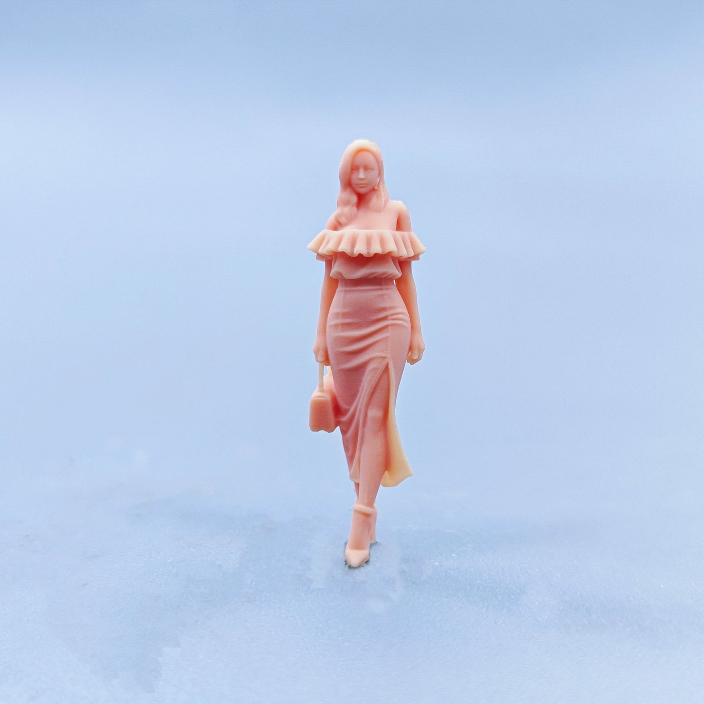 1/64 1/43 Figurines Scale Model Resin Hong Kong Style Handbag Curly Haired Beauty Uncolored Miniatures Diorama Hand-painted D516