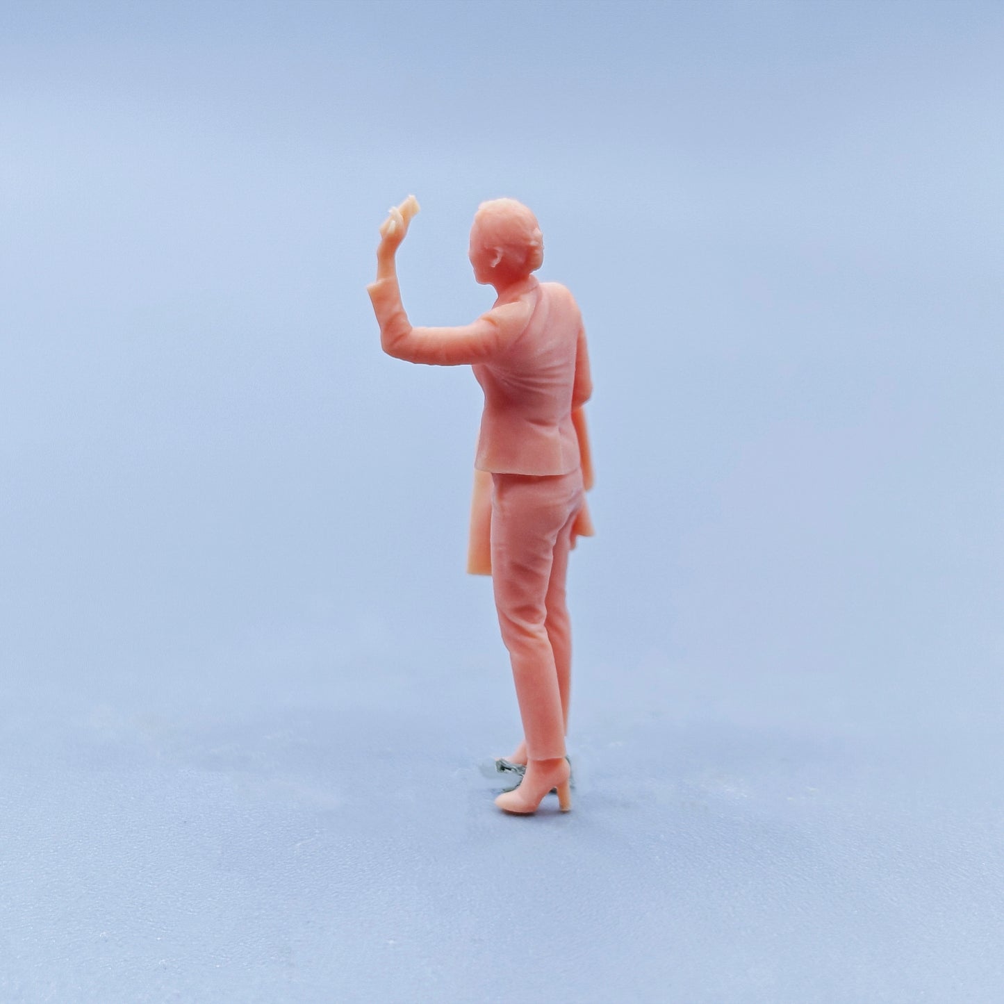 1/64 1/43 Figurines Scale Model Resin Say Hello Girl Uncolored Miniatures Diorama Hand-painted D423