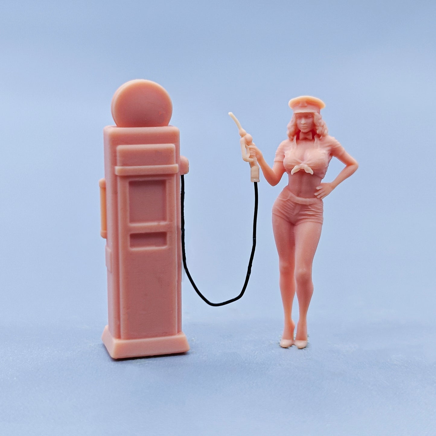 1/64 1/43 Figurines Scale Model Resin Gas Station Girl Uncolored Miniatures Diorama Hand-painted D216 D219
