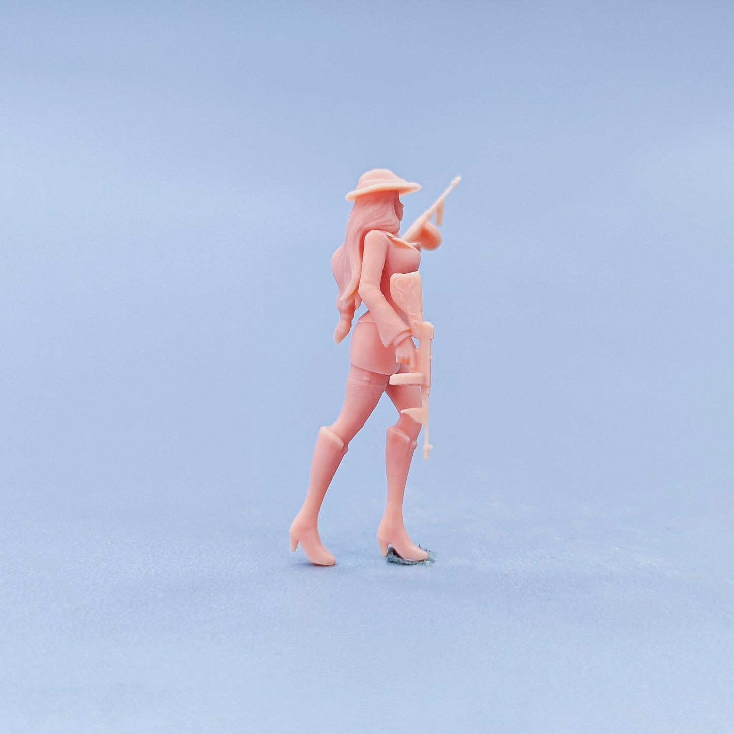1/64 1/43 Figurines Scale Model Resin Marksman Female Uncolored Miniatures Diorama Hand-painted D011
