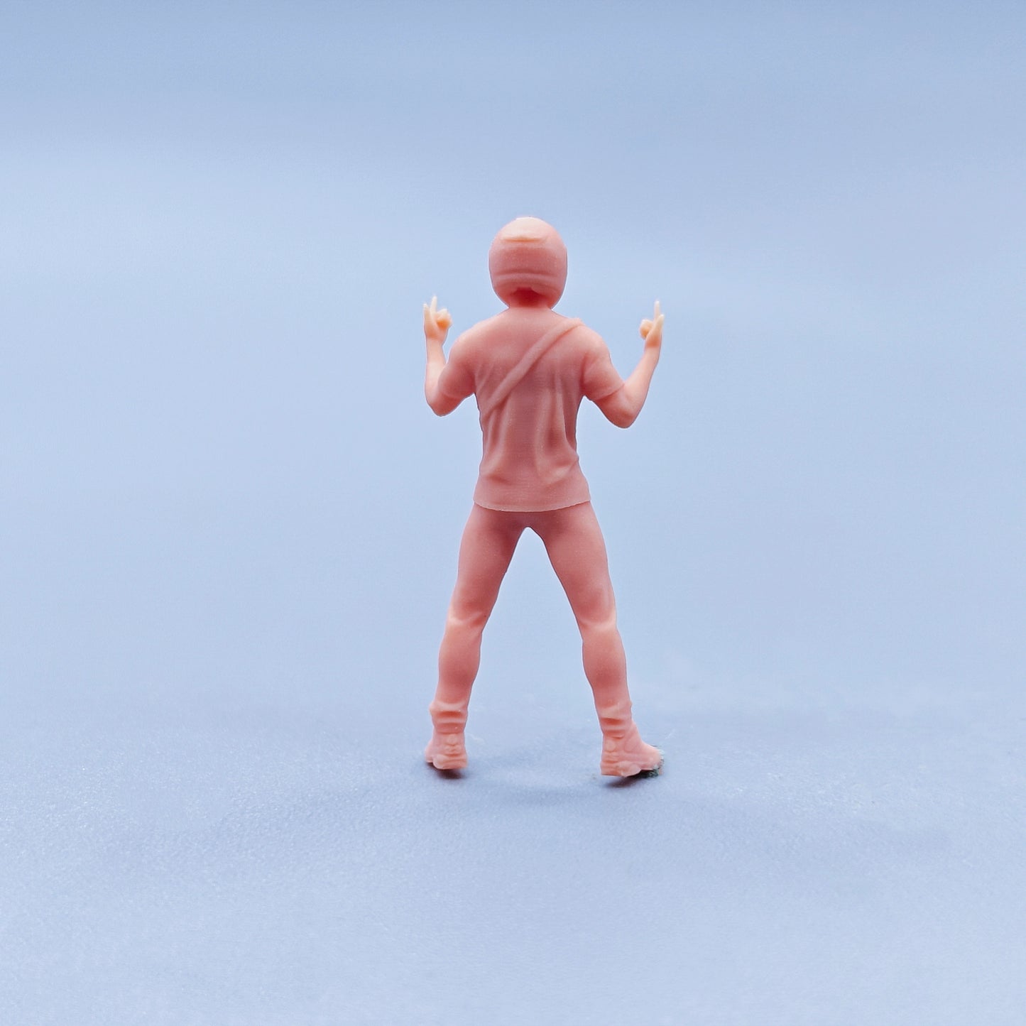 1/64 1/43 Figurines Scale Model Resin Helmet Wearing Gesture Rider Uncolored Miniatures Diorama Hand-painted D126