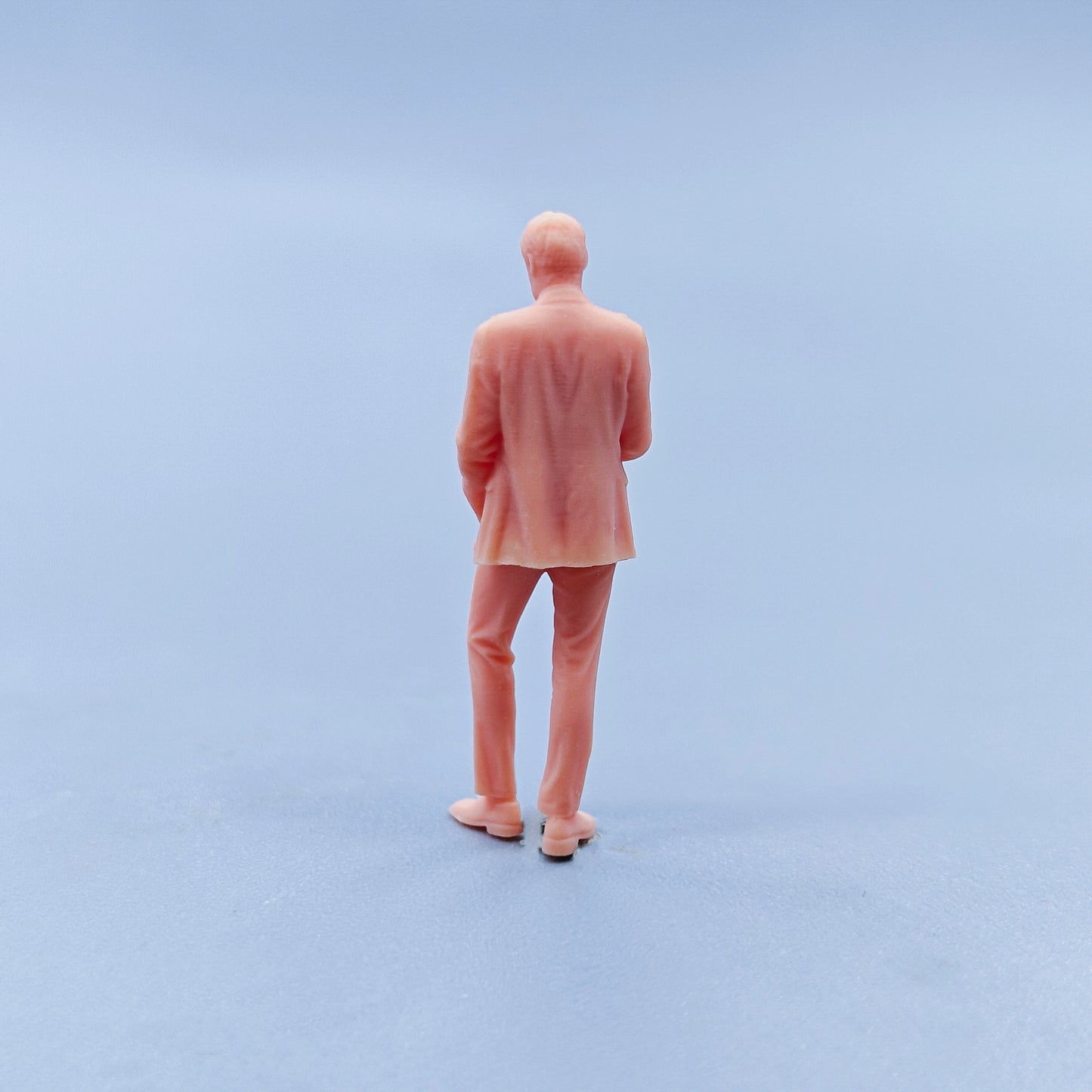 1/64 1/43 Figurines Scale Model Resin Looking Down At The CEO of The Tablet Uncolored Miniatures Diorama Hand-painted D420
