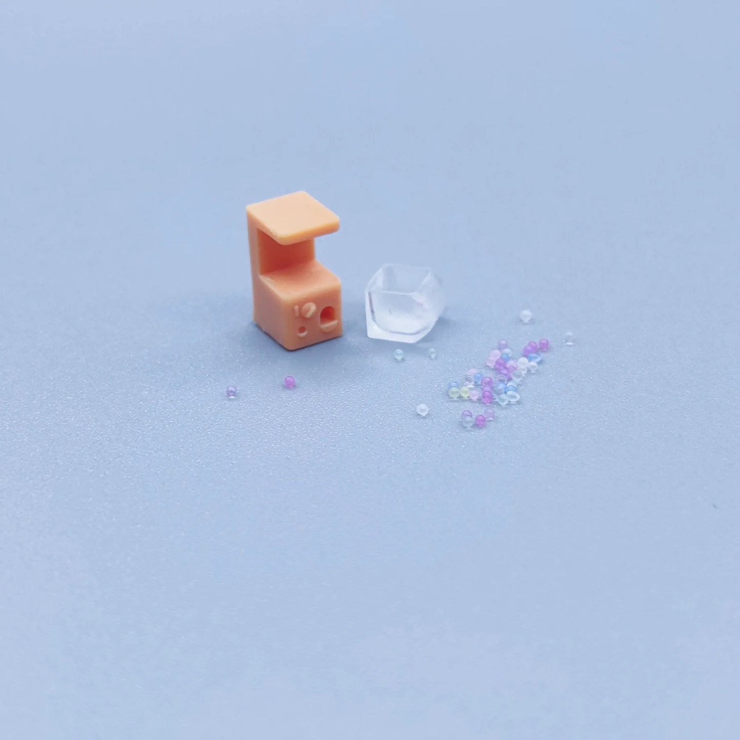 1/64 1/43 Figurines Scale Model Resin Egg Twisting Machine Uncolored Miniatures Diorama Hand-painted V309