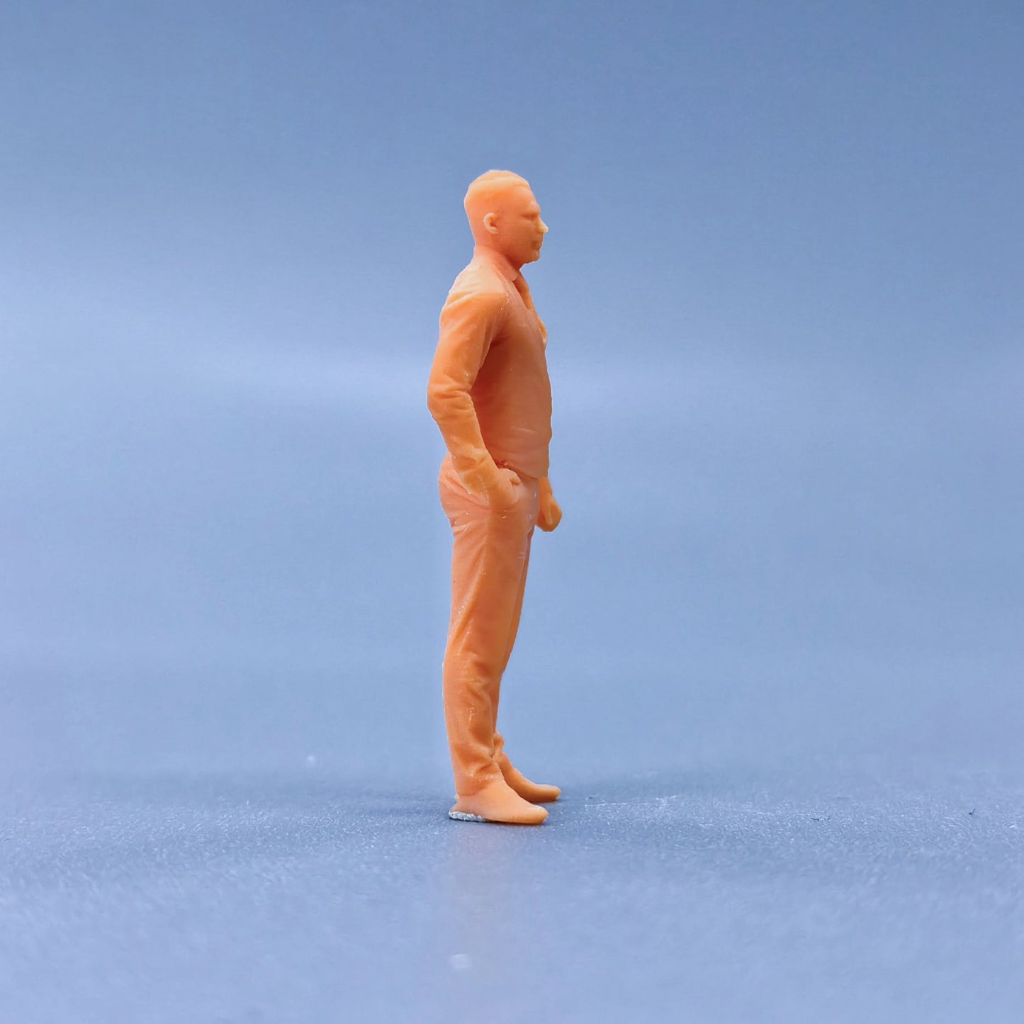 1/64 1/43 Figurines Scale Model Resin Men's One Hand Pocket Insertion Uncolored Miniatures Diorama Hand-painted L134