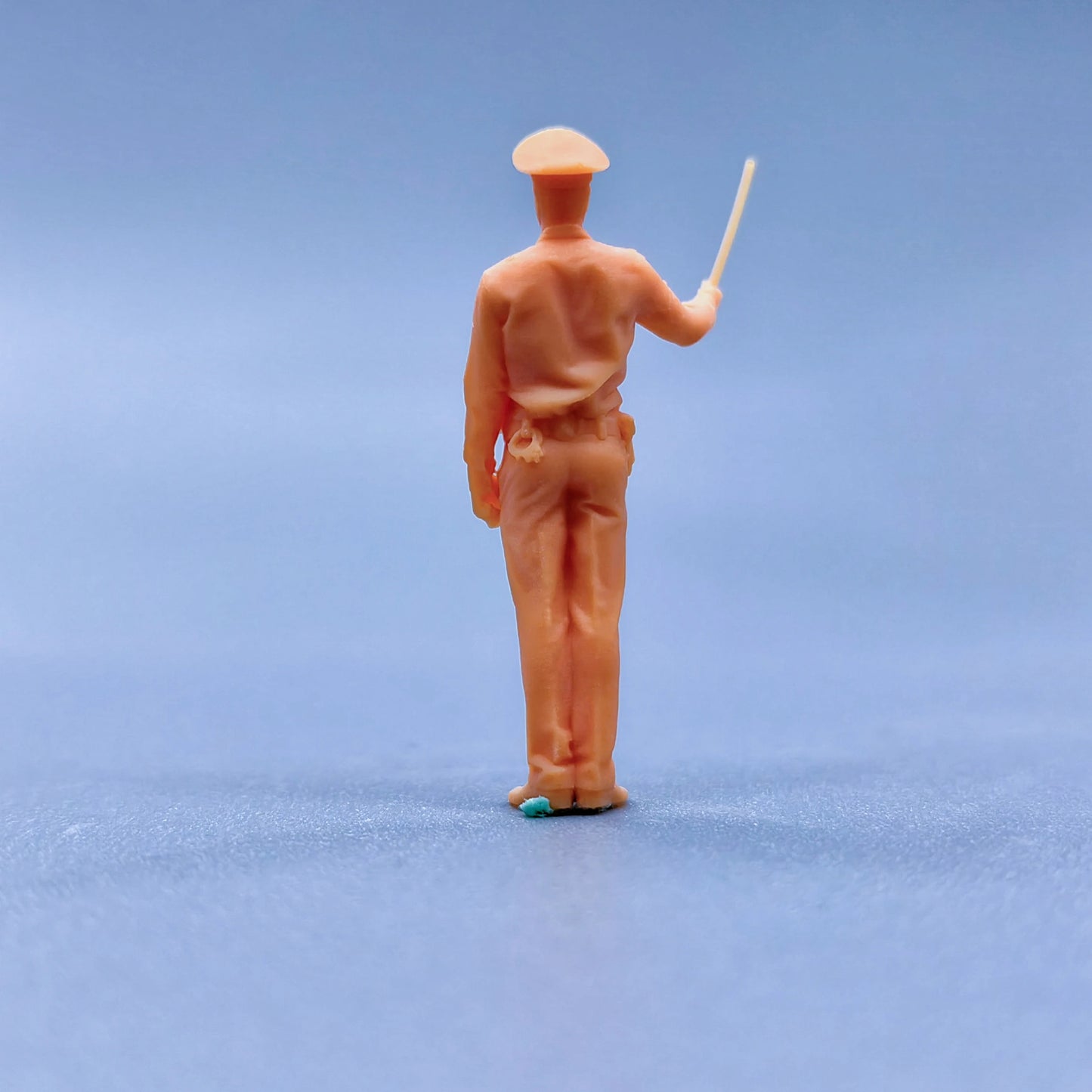 1/64 1/43 Figurines Scale Model Resin Traffic Police Uncle Uncolored Miniatures Diorama Hand-painted L232