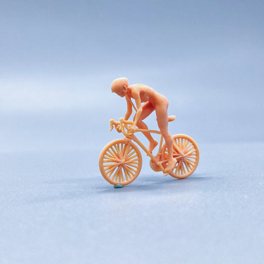 1/64 1/43 Figurines Scale Model Resin Female Cyclist with Long Braids Uncolored Miniatures Diorama Hand-painted V523