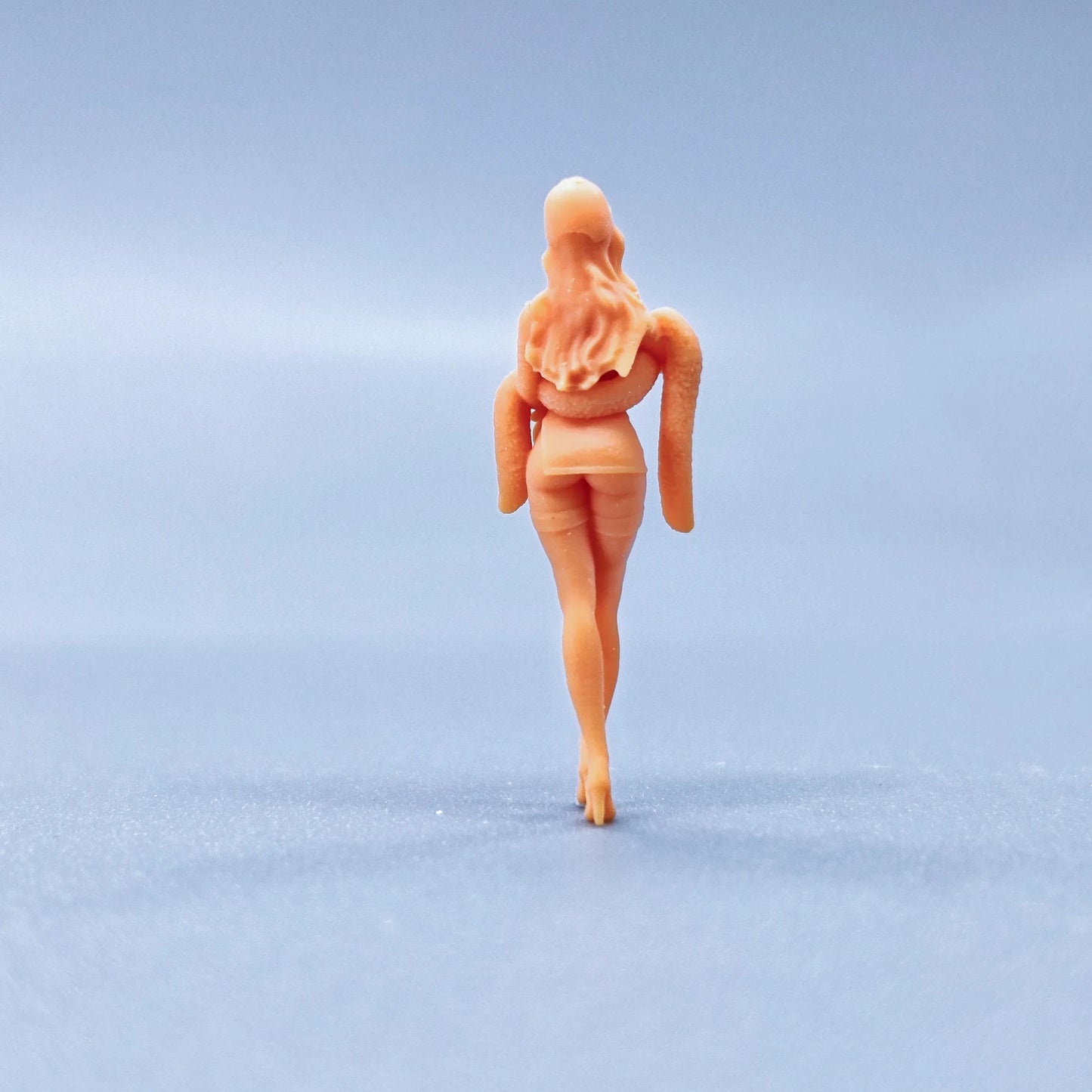 1/64 1/43 Figurines Scale Model Resin Duck Tongue Hat Sable Jewelry Girl Uncolored Miniatures Diorama Hand-painted S637