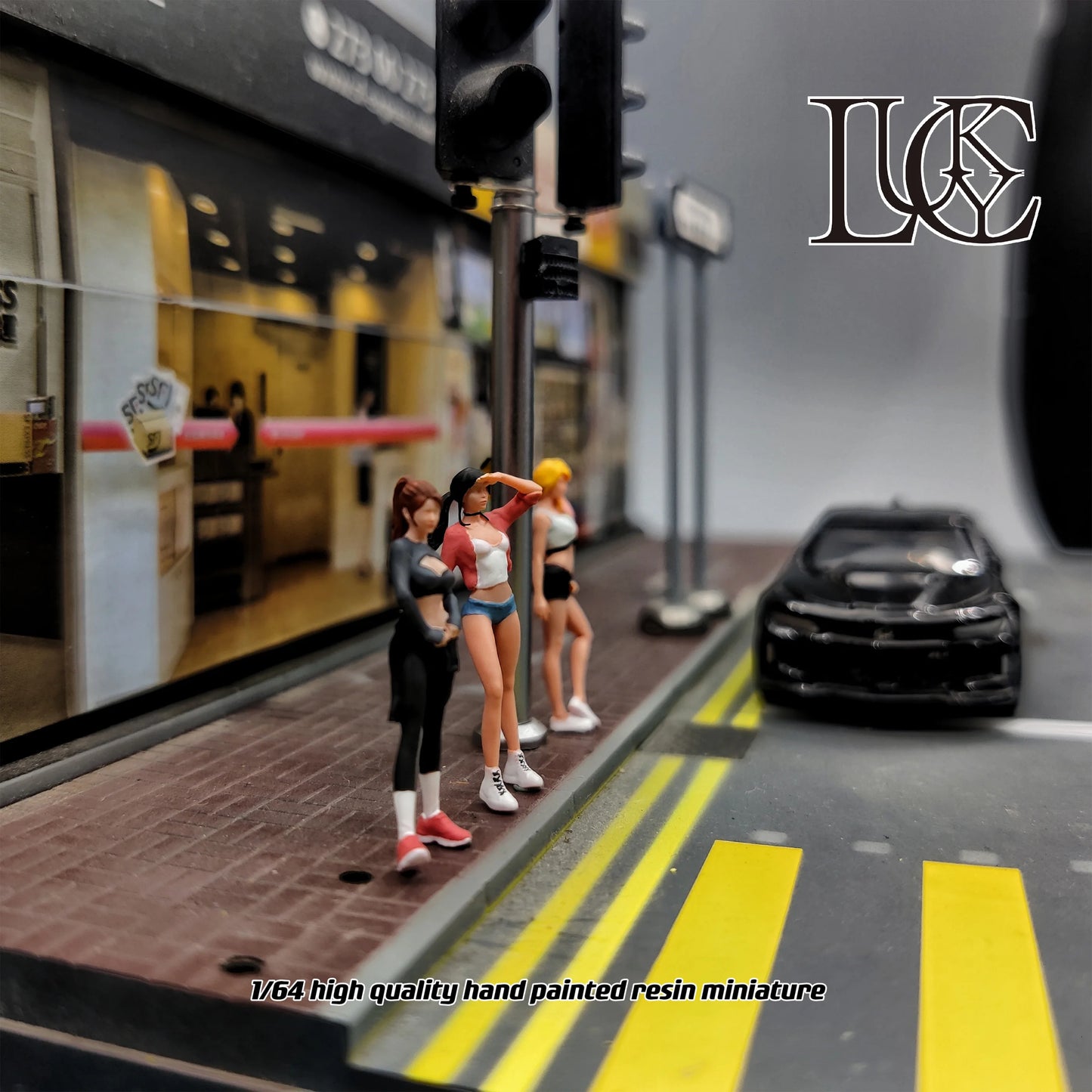 Lucky Studio Diorama 1/64 Scale Figurines Model A Trio of Waiting Girls Collection Miniature Hand-painted