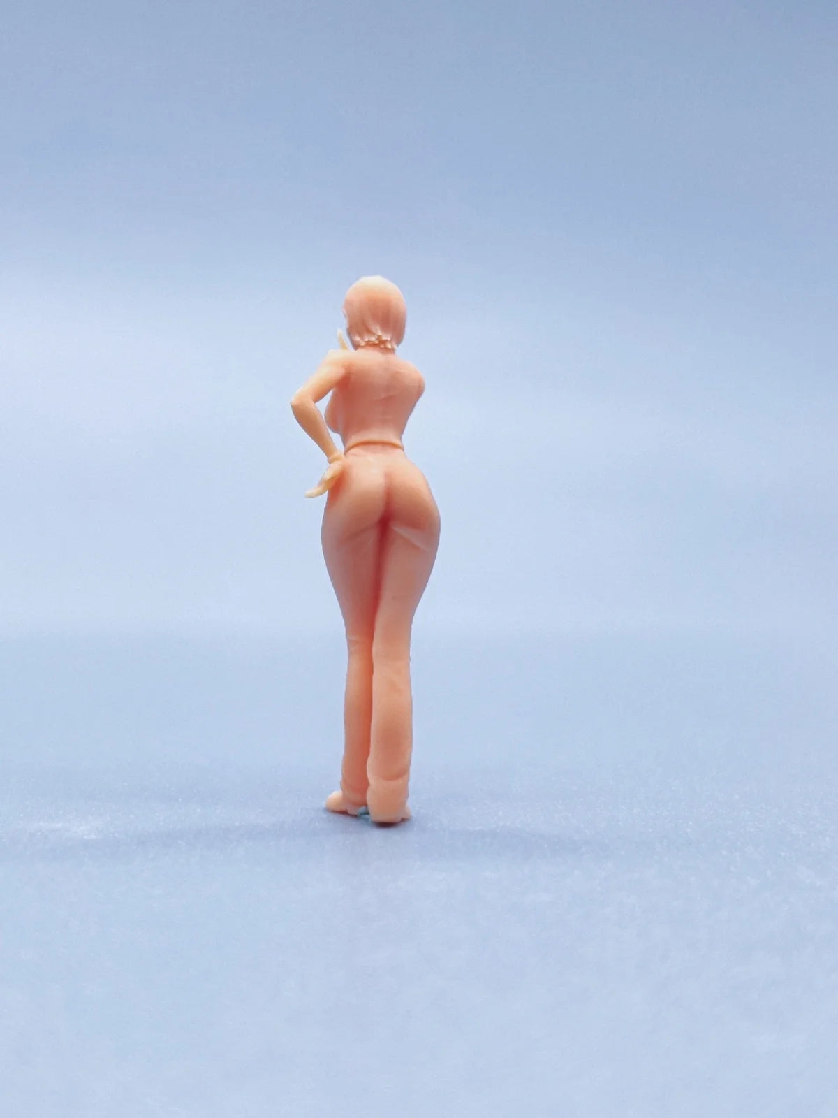 1/64 1/43 Figurines Scale Model Resin Standing Boxing King Vanessa Uncolored Miniatures Diorama Hand-painted V626