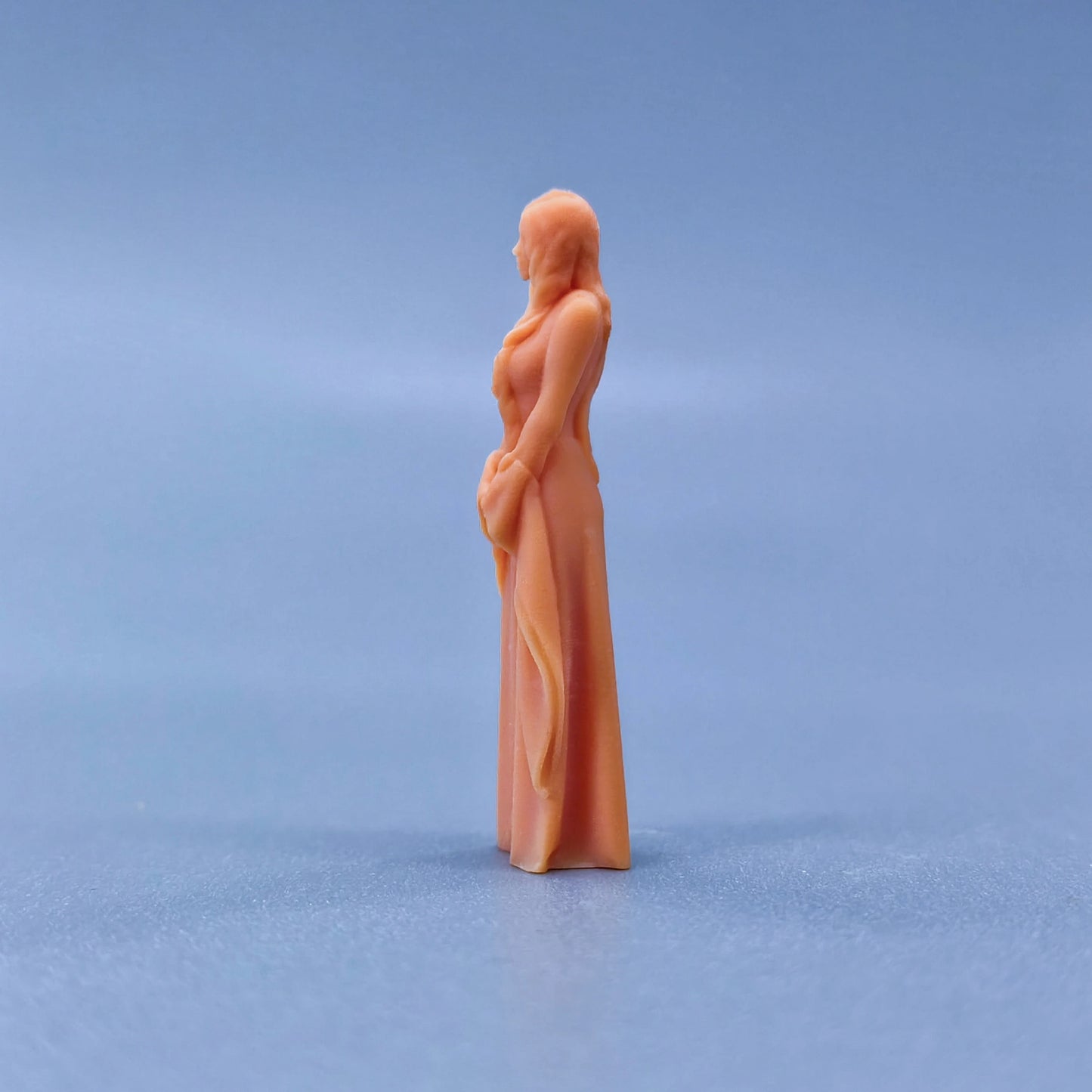 1/64 1/43 Figurines Scale Model Resin Women Wearing Evening Gowns Uncolored Miniatures Diorama Hand-painted L221
