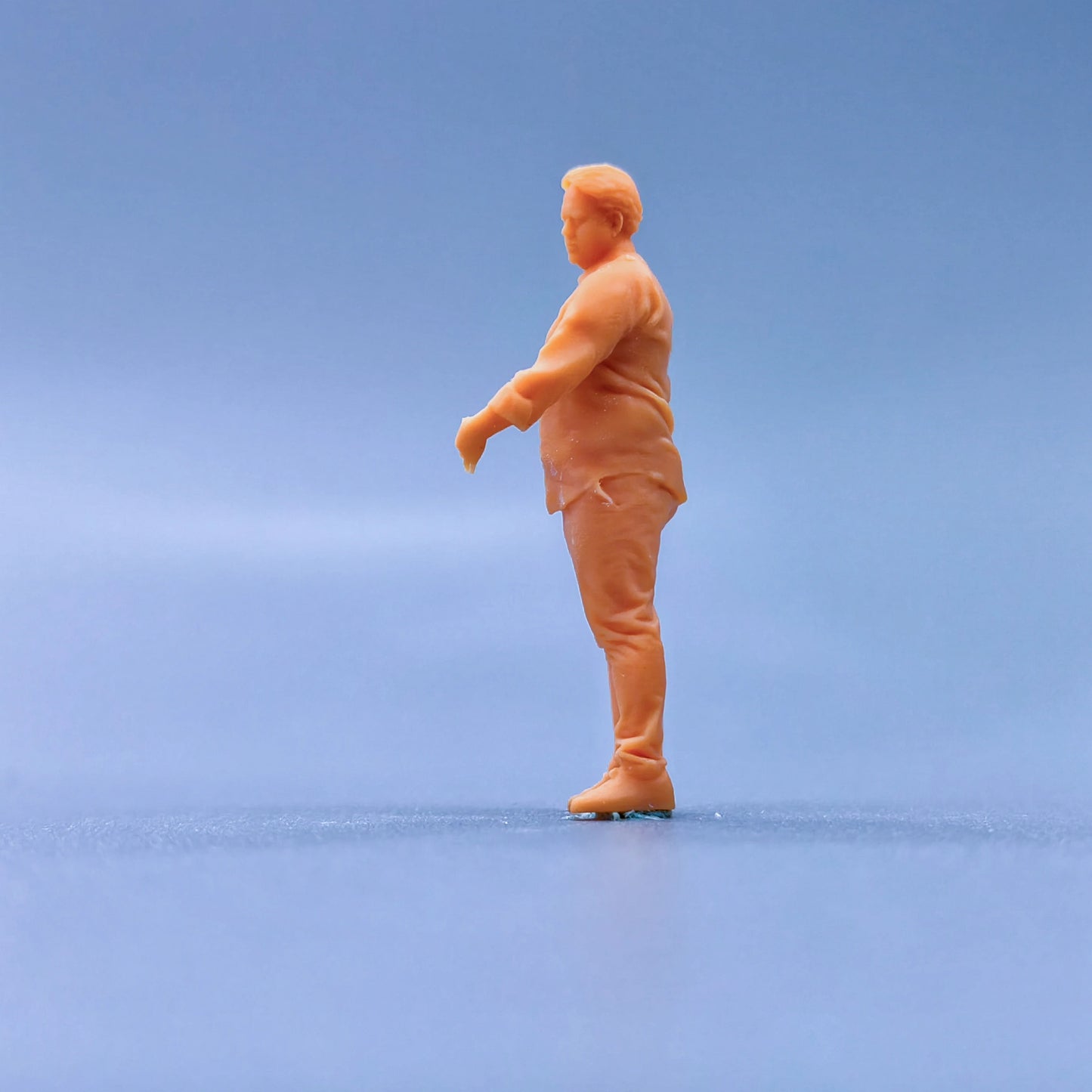 1/64 1/43 Figurines Scale Model Resin Standing Middle-aged Man Uncolored Miniatures Diorama Hand-painted L118