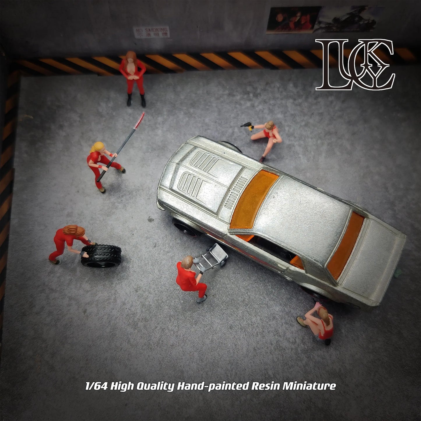 Lucky Studio Diorama 1/64 Scale Figurines Model Female Maintenance Team Collection Miniature Hand-painted