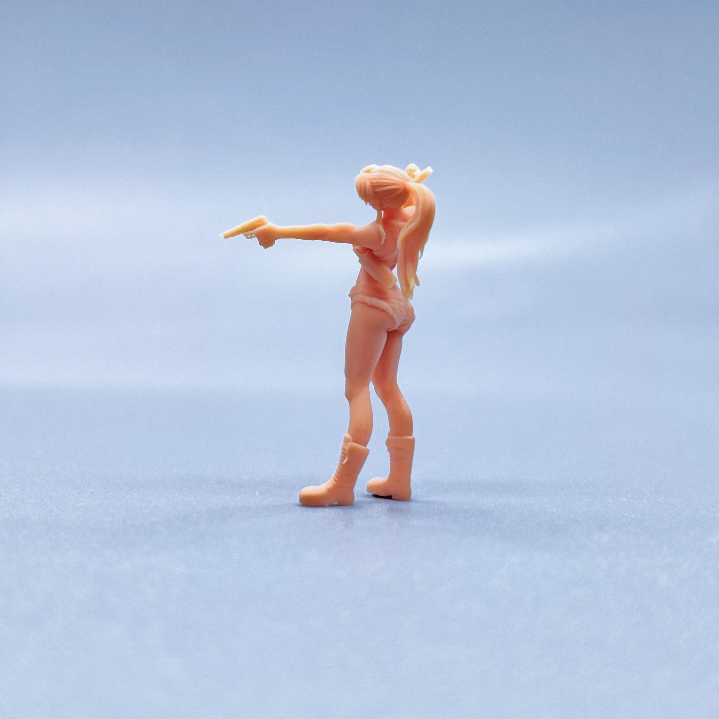 1/64 1/43 Figurines Scale Model Resin Standing Posture Two Gun Ponytail Woman Uncolored Miniatures Diorama Hand-painted V706