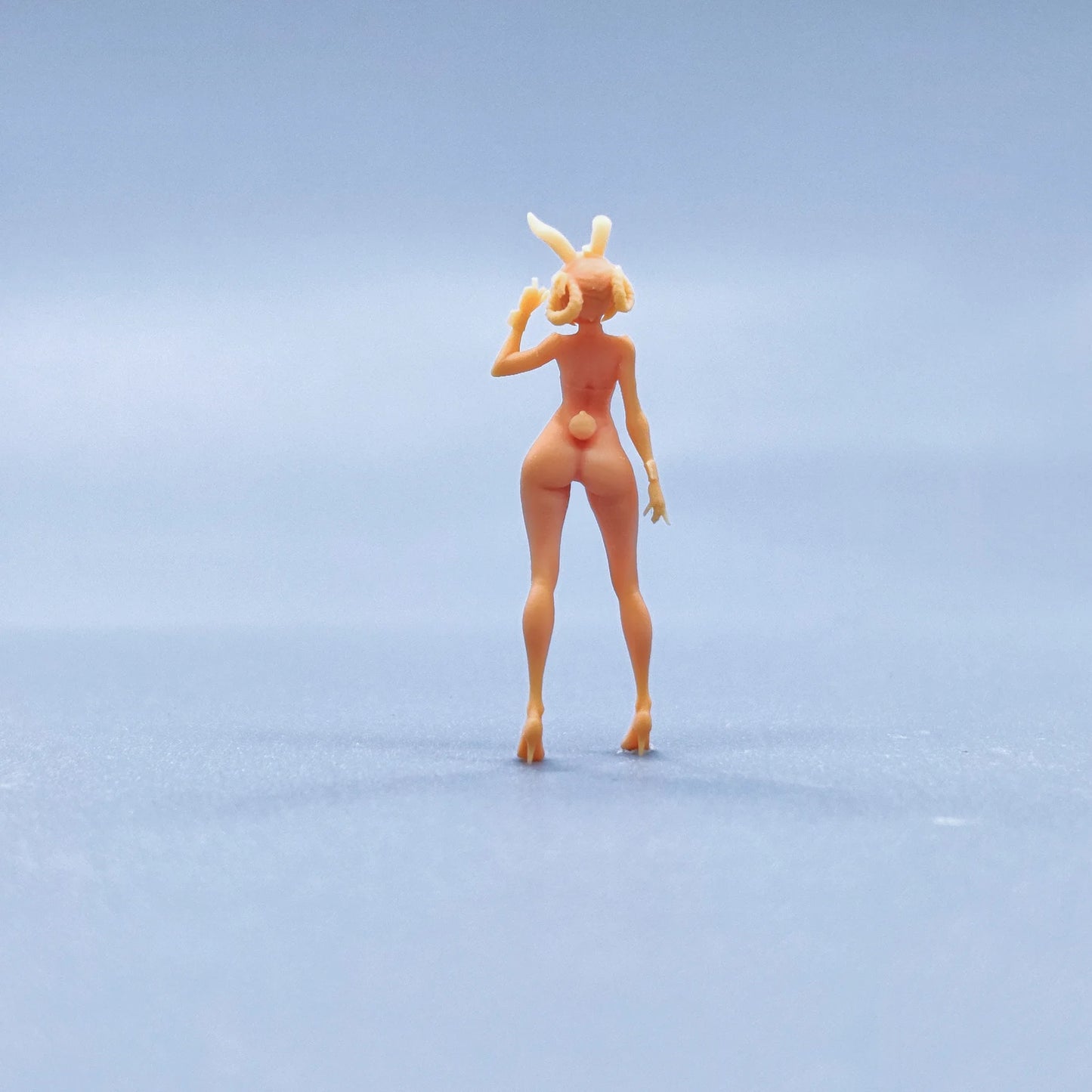 1/64 1/43 Figurines Scale Model Resin Playboy Bunny Uncolored Miniatures Diorama Hand-painted S937
